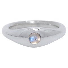 Ruth Nyc, bague Lun en or blanc 14 carats et pierre de lune