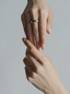 Lun Ring, 14k White Gold and Onyx Ring