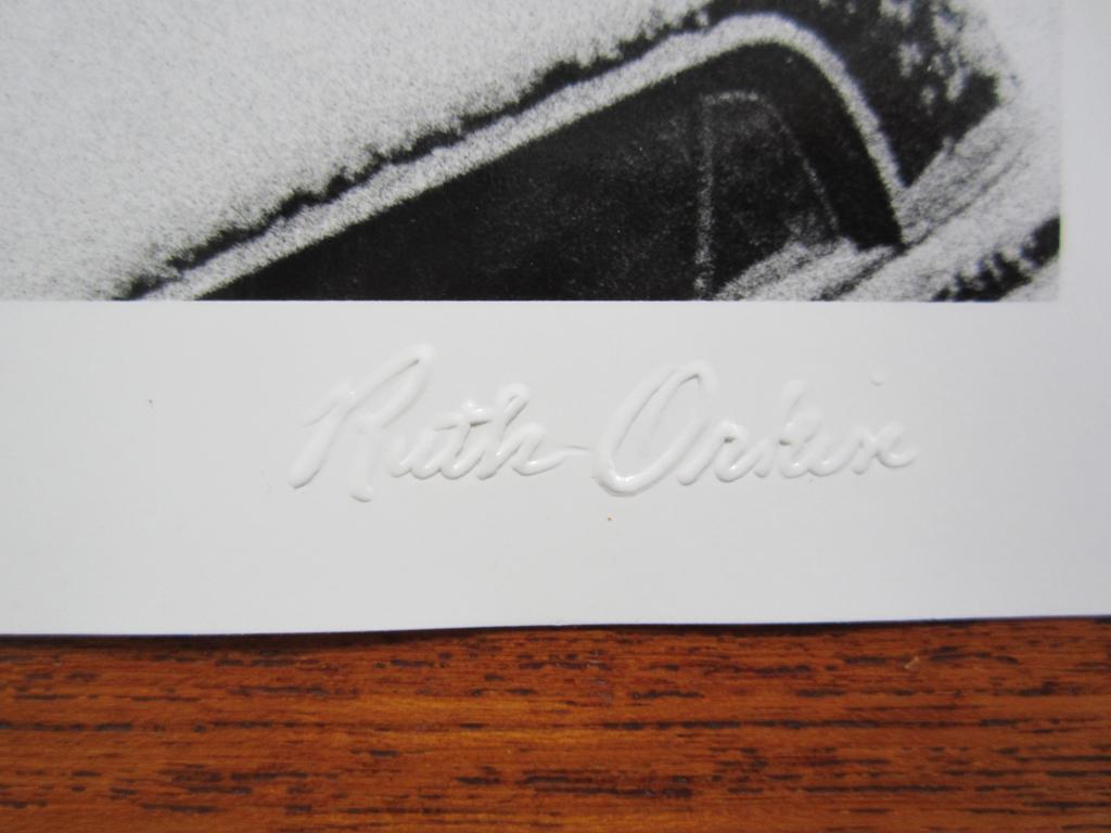 White Stoops, West 88th Street, NYC - New York City, Scène de ville, Neige, Hiver en vente 1