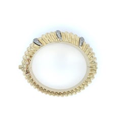 Ruth Satsky 1.00 Carat Diamond and 18k Yellow Gold Bangle Bracelet
