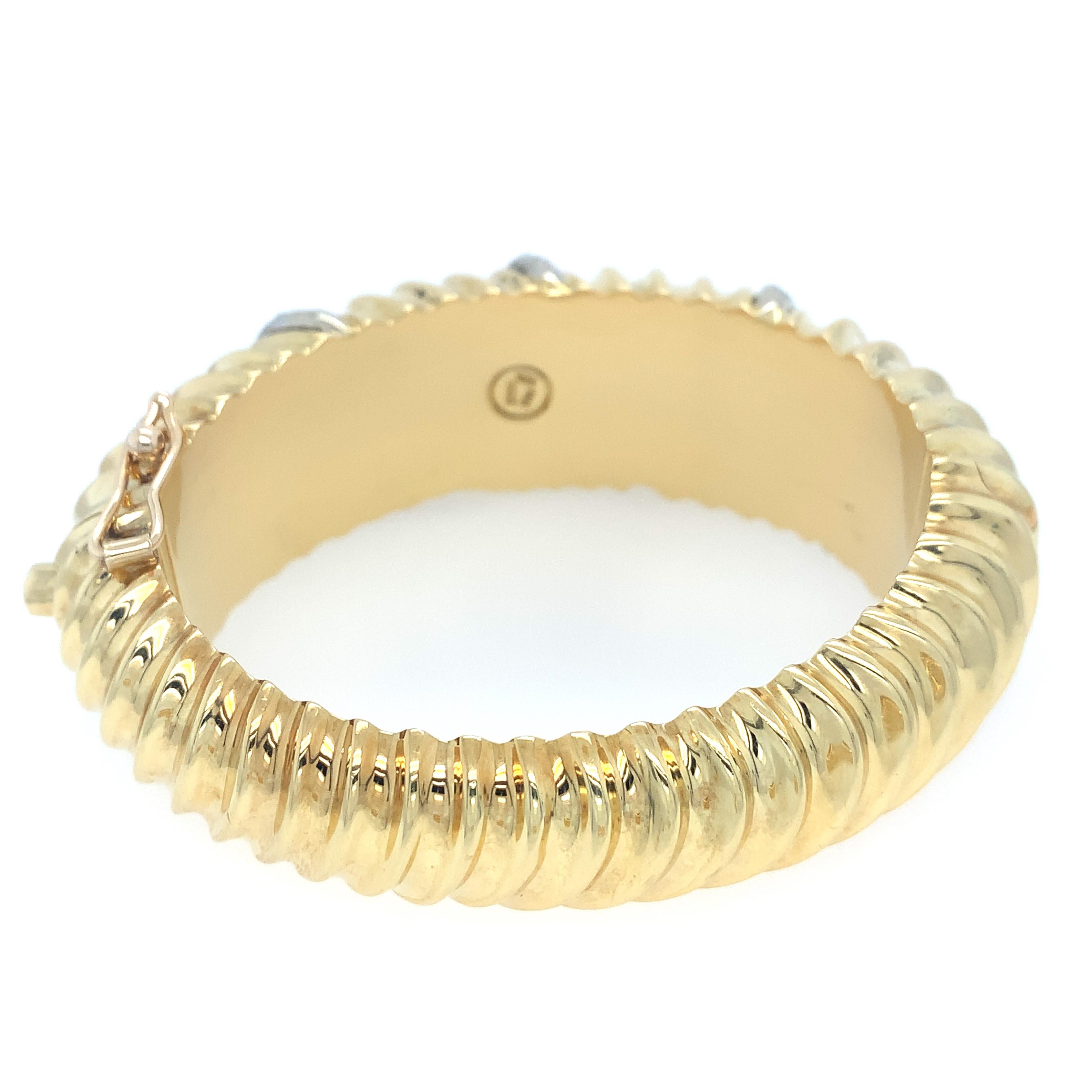 Modern Ruth Satsky 1.00 Carat Diamond and 18k Yellow Gold Bangle Bracelet