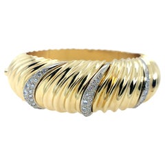Ruth Satsky 1.00 Carat Diamond and 18k Yellow Gold Bangle Bracelet