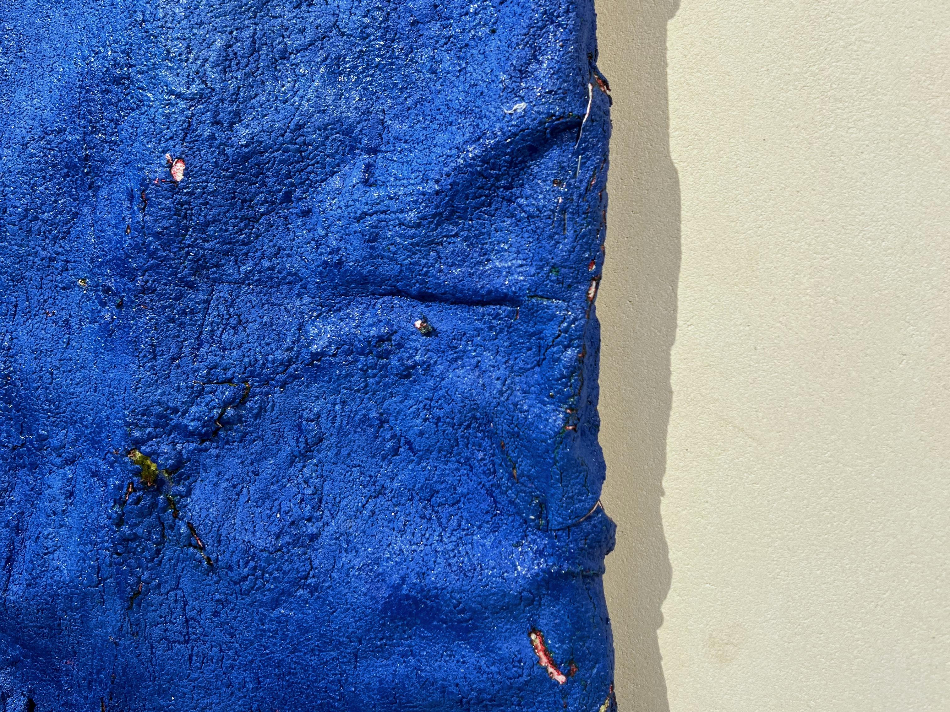 Quadro gonfiabile su tela, cotone e legno, texture delle onde e colore blu mare in vendita 5