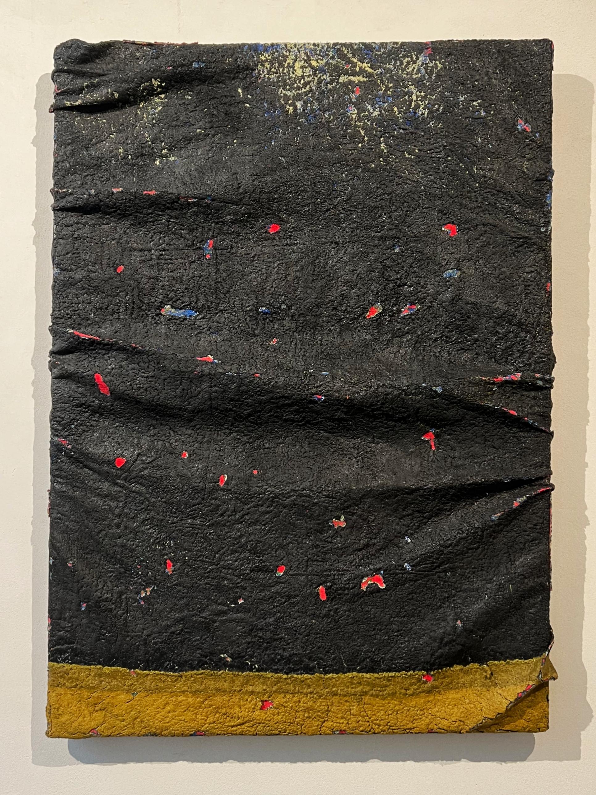Large inflatable painting, layers and folds on canvas, black, yellow and red - Painting by Ruth Vidal