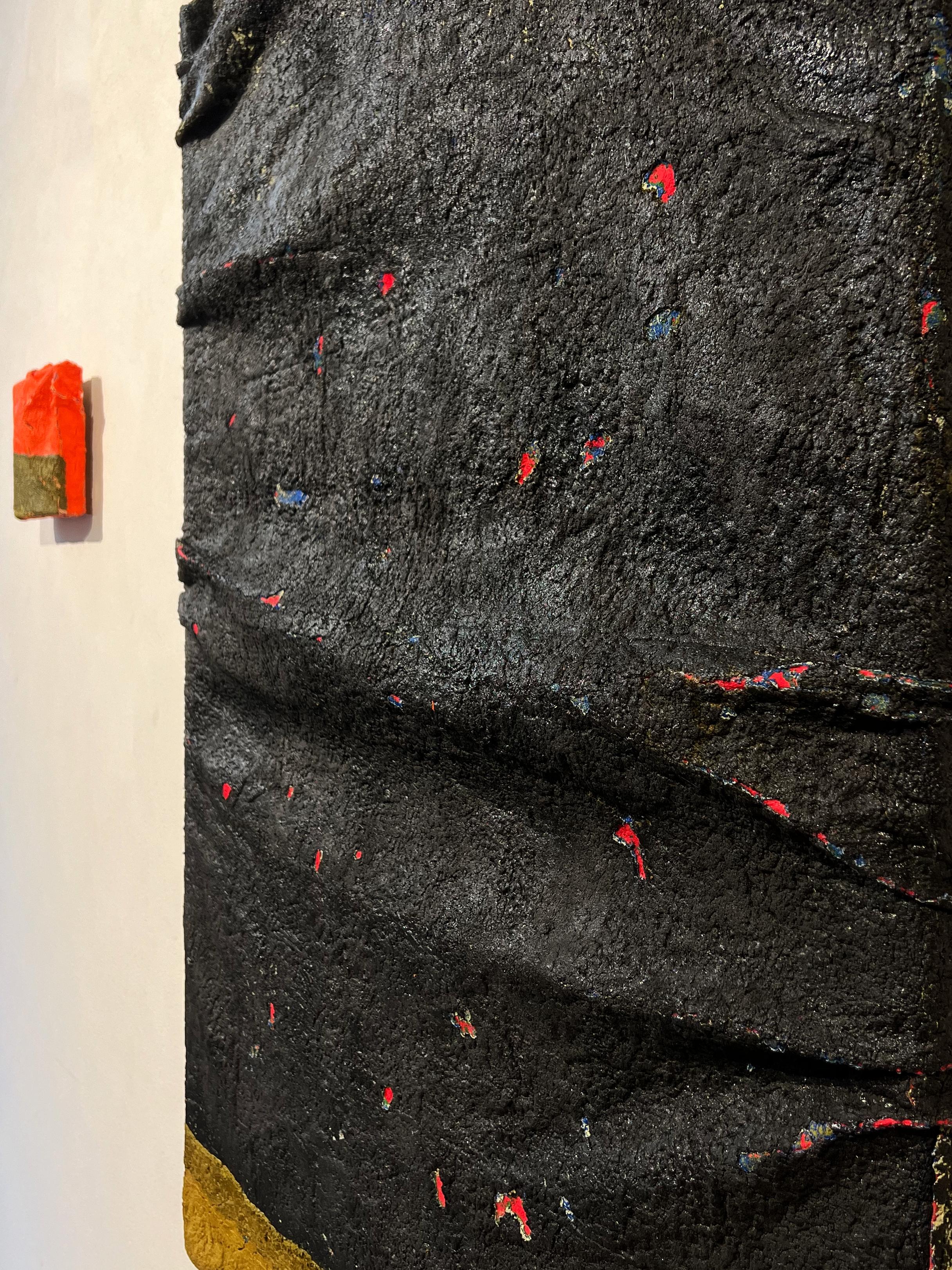 Large inflatable painting, layers and folds on canvas, black, yellow and red - Contemporary Painting by Ruth Vidal