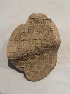 Handgefertigte Designerskulptur zum Aufhängen, hergestellt mit einer einzigartigen Technik und Emaille