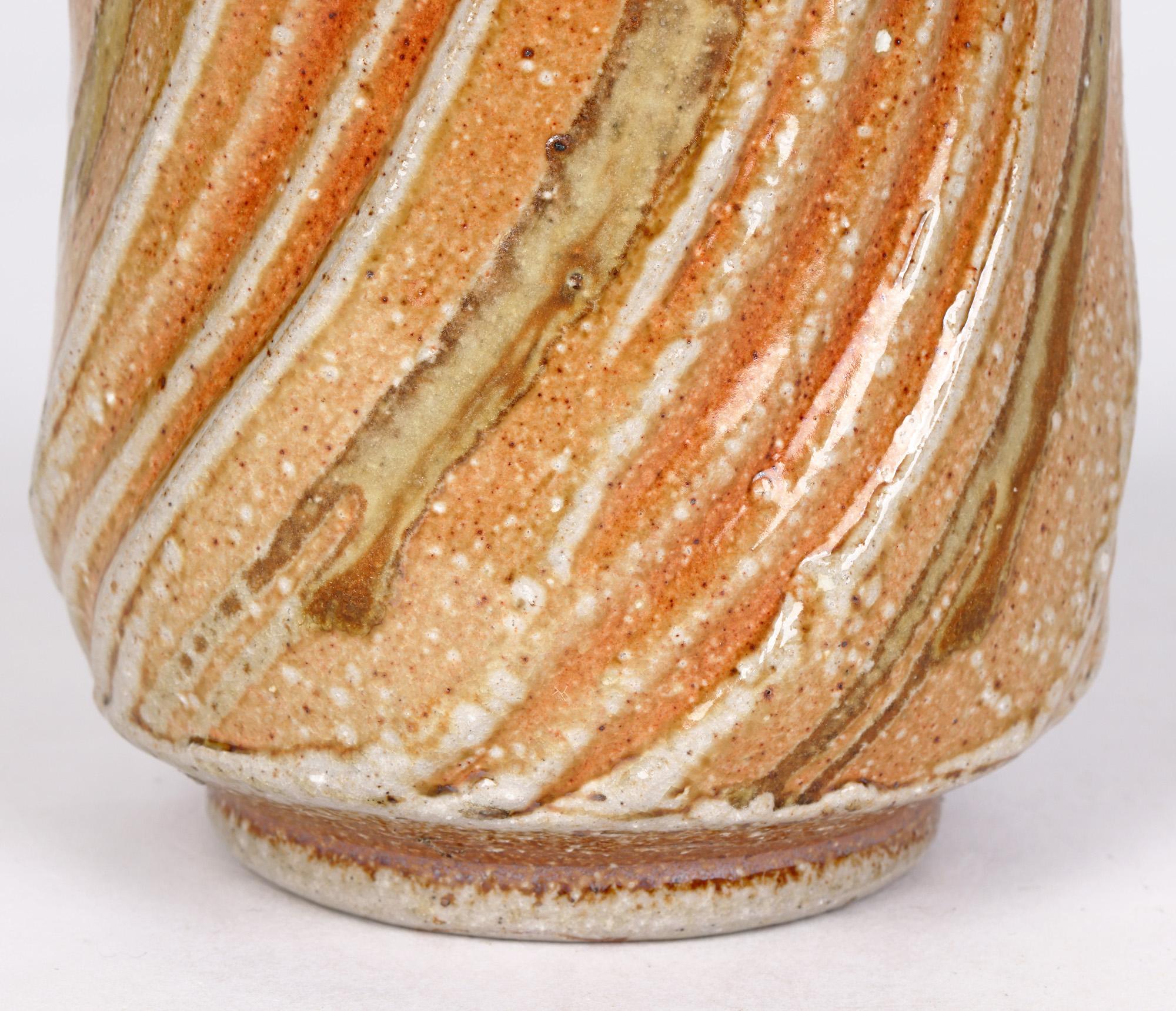Inglese Vaso da bere Ruthanne Tudball Soda Glazed Studio Pottery Yunomi in vendita