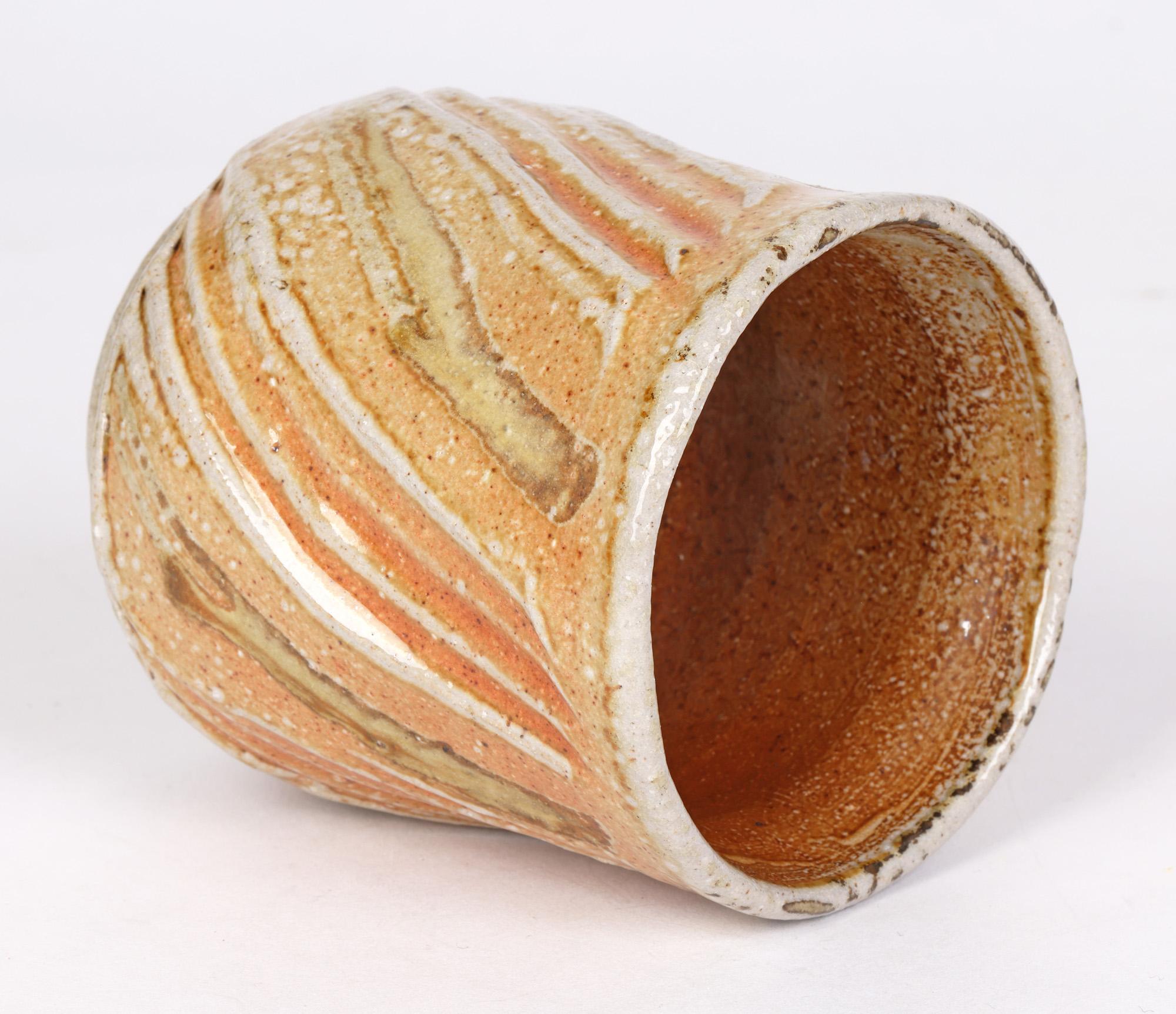 Vaso da bere Ruthanne Tudball Soda Glazed Studio Pottery Yunomi In condizioni buone in vendita a Bishop's Stortford, Hertfordshire