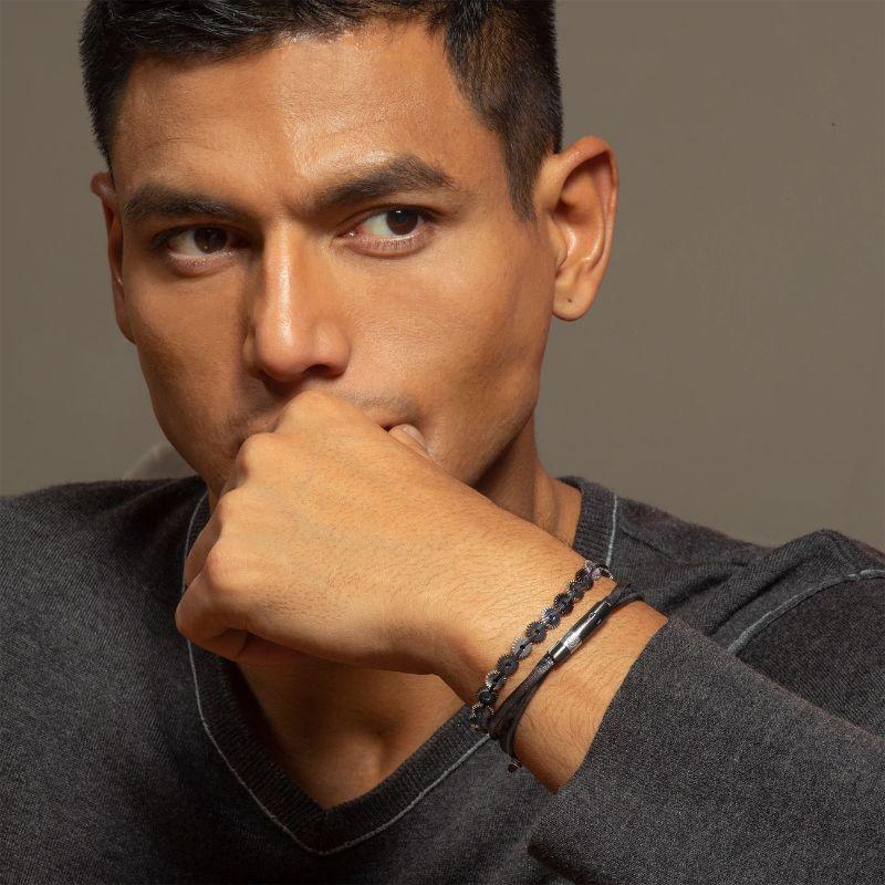 Uomo Bracciale Gear Click in argento placcato rutenio con pelle nera, taglia M in vendita