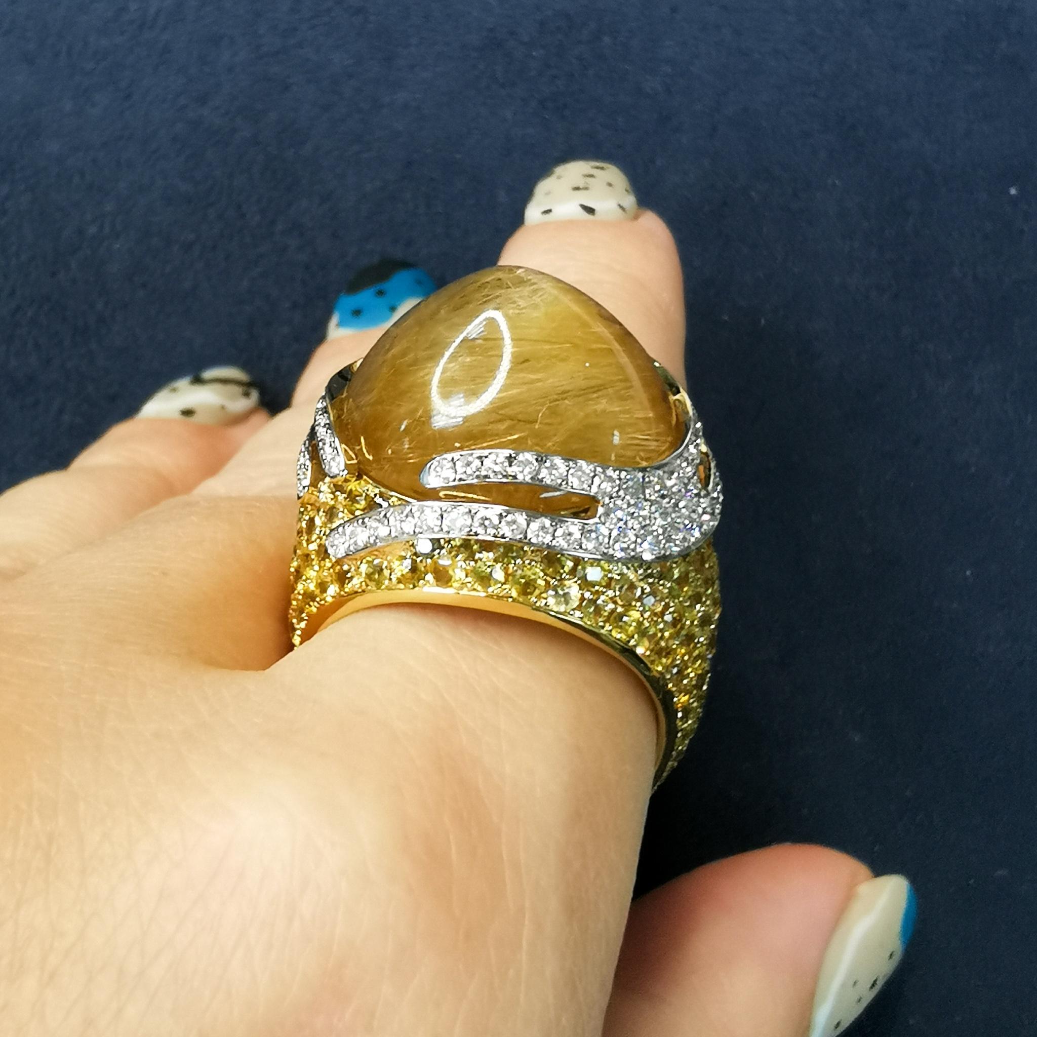 Rutilated Quartz 27.74 Carat Sapphires Diamonds 18 Karat Yellow Gold Fuji Ring For Sale 3