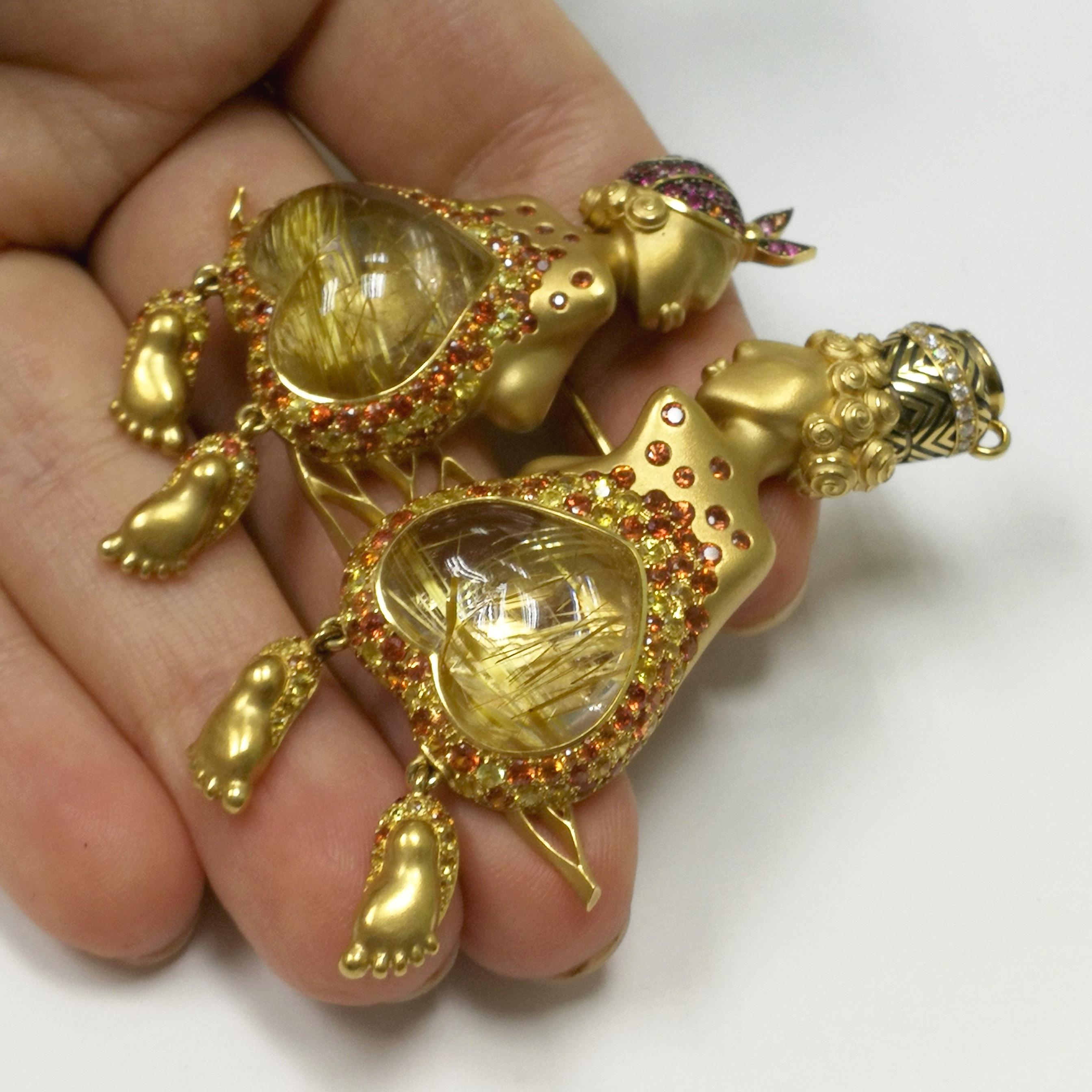 Freundesbrosche aus 18 Karat Gold mit Rutilquarz 42,54 Karat Diamanten und Saphiren im Zustand „Neu“ im Angebot in Bangkok, TH