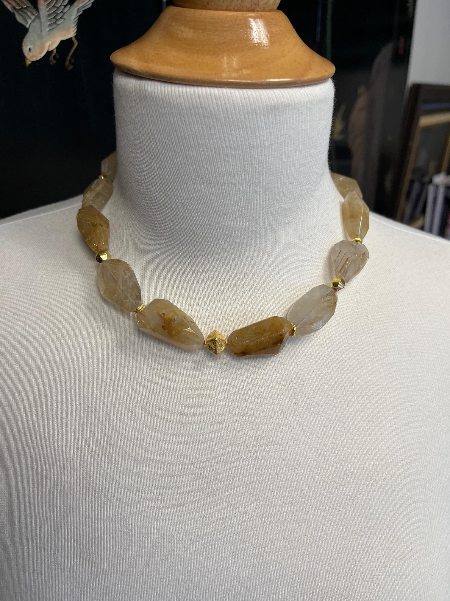 Nekclace en perles de quartz rutile avec accents en or jaune, 18 pouces en vente 2