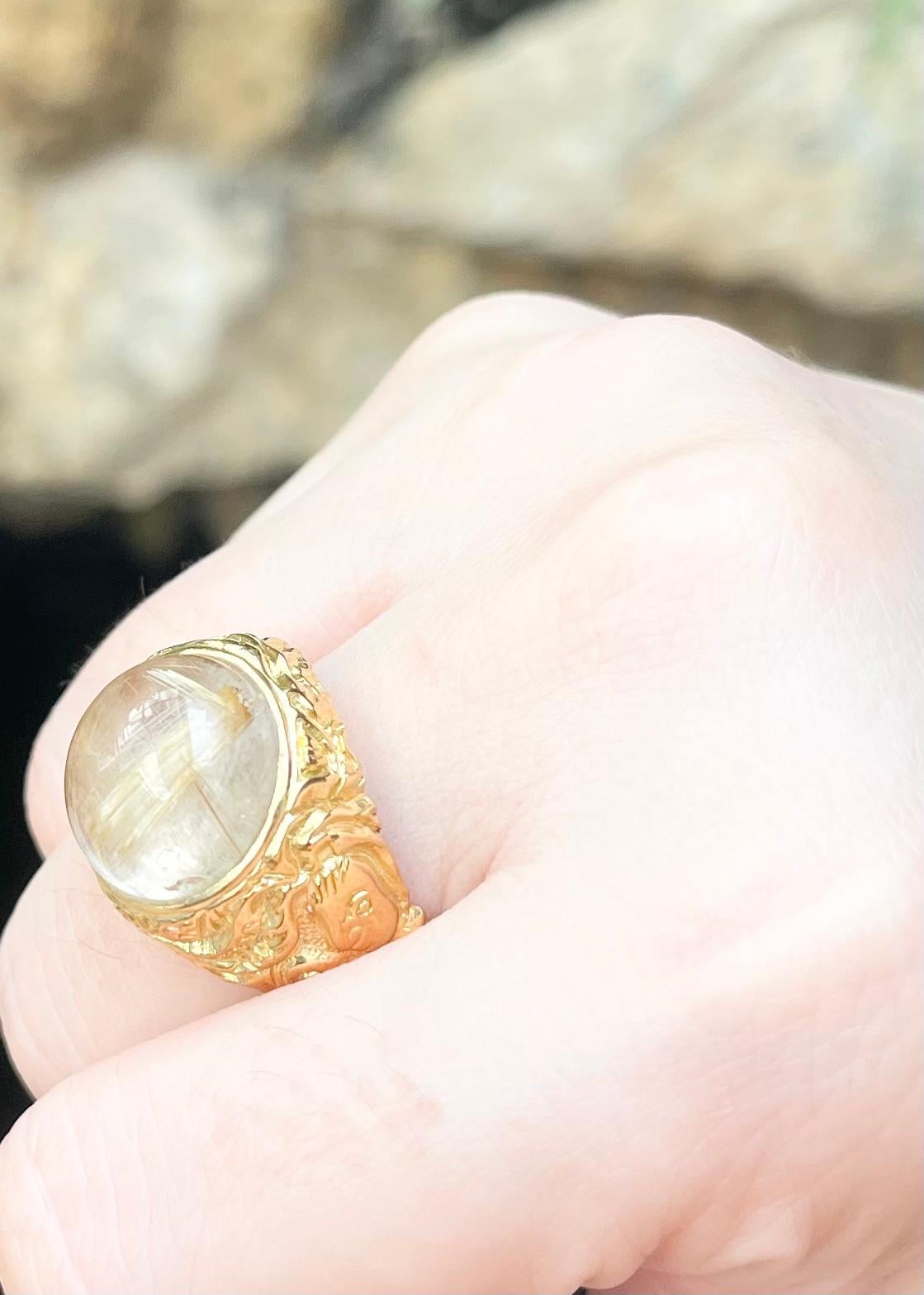 Rutilated Quartz Ring set in 18K Gold Settings In New Condition For Sale In Bangkok, TH
