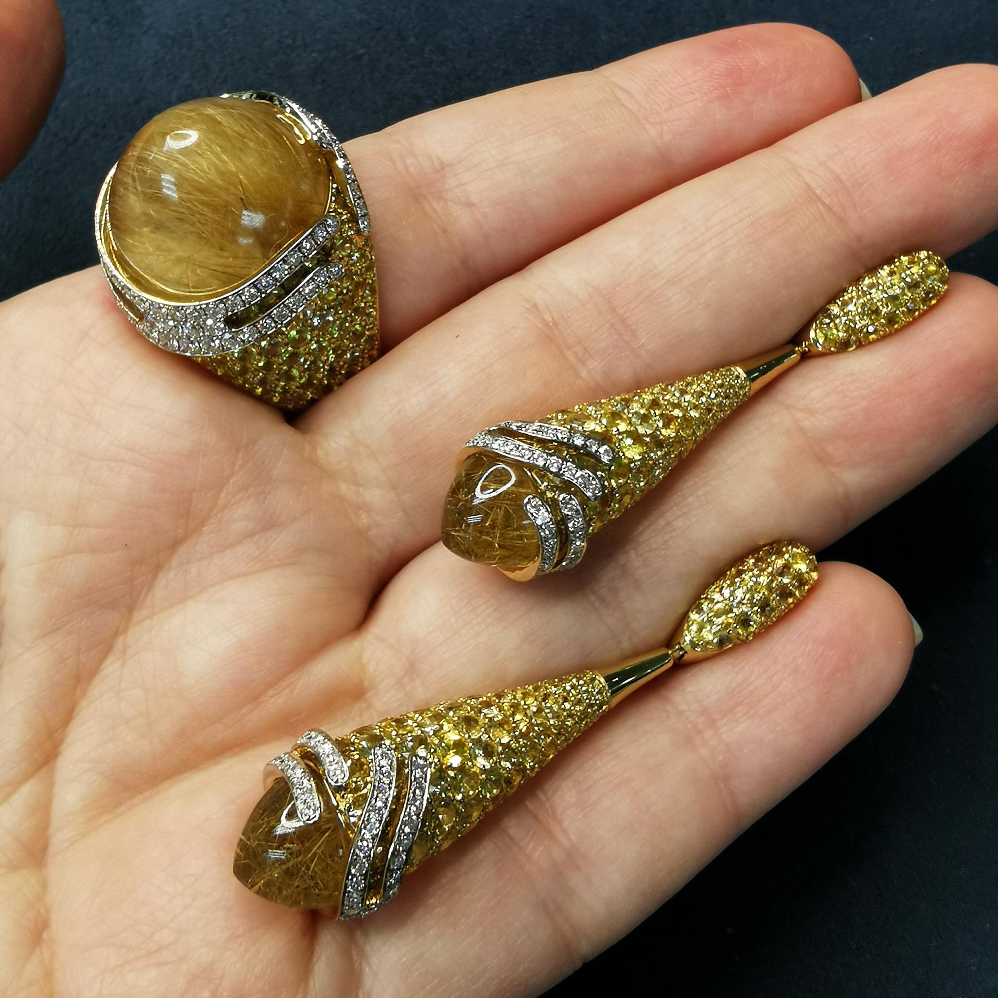 Fuji-Suite mit Rutilquarz, Saphiren und Diamanten, 18 Karat Gelbgold (Zeitgenössisch)