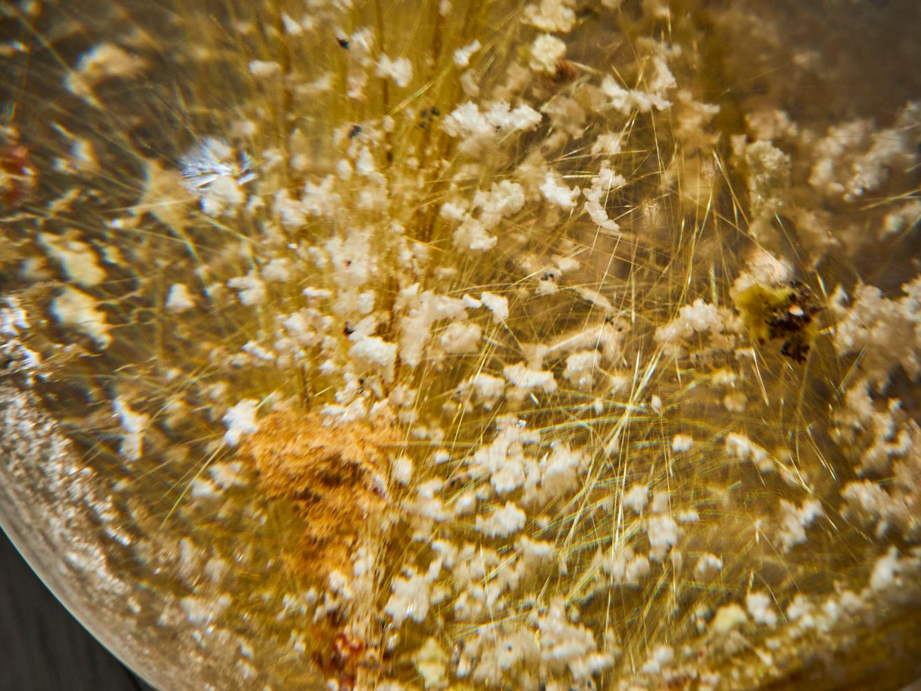Rutilated quartz sphere For Sale 5