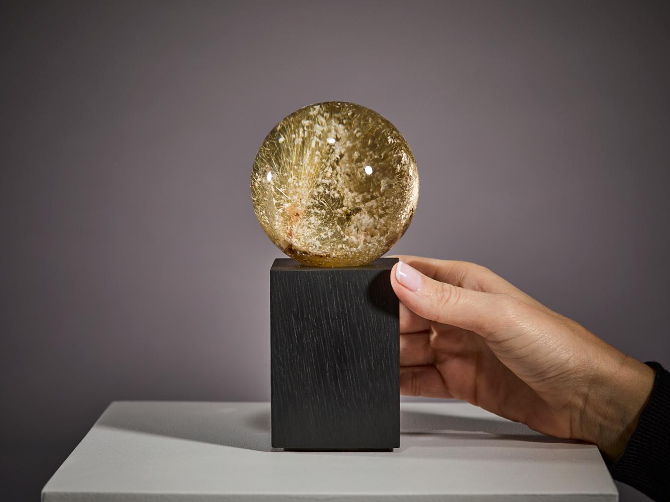 Rutilated quartz sphere For Sale 7