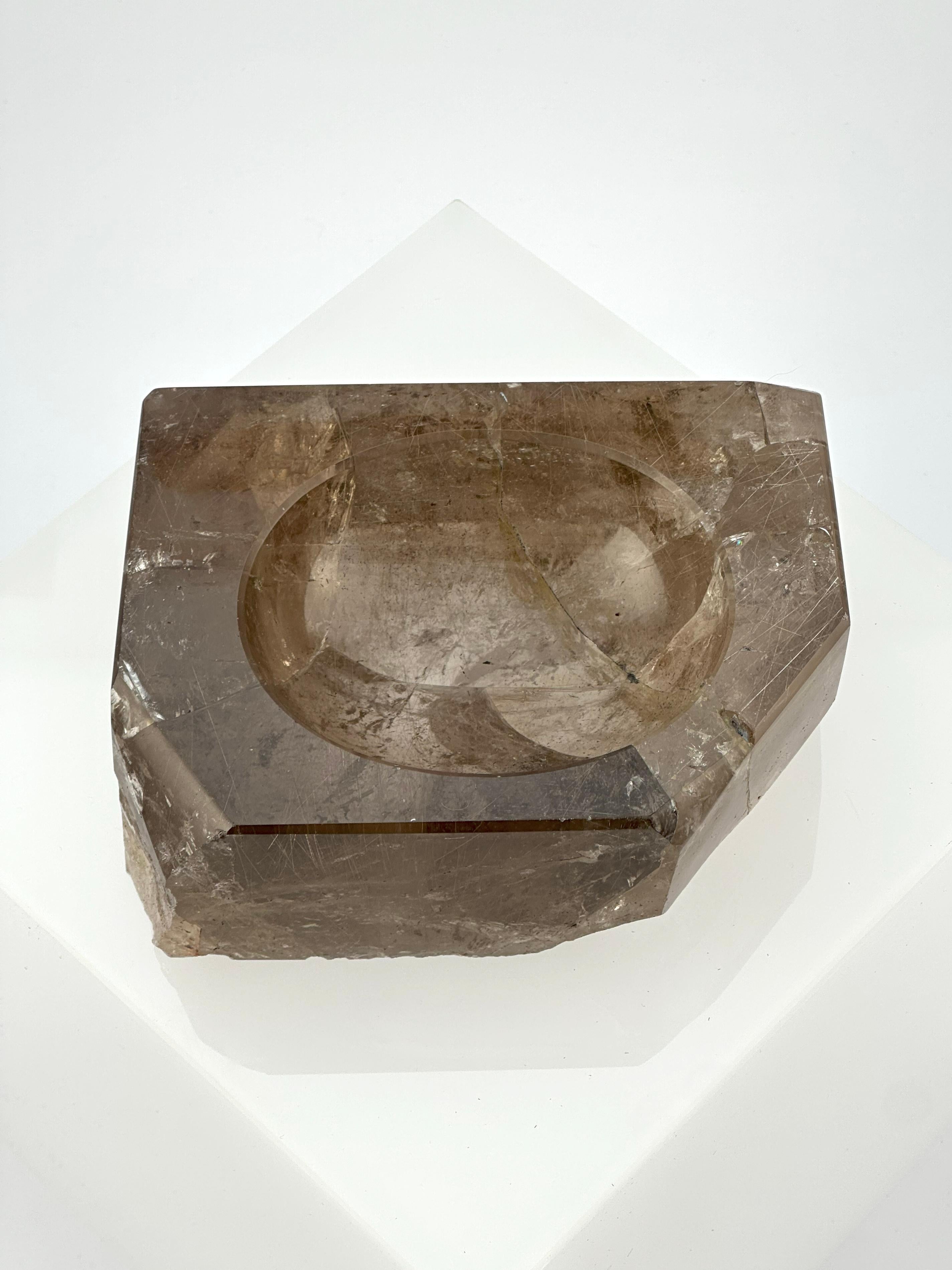Mid-Century Modern Rutilated Smoky Quartz Bowl, Hand-Carved Crystal with Rutile Inclusions, Brazil For Sale