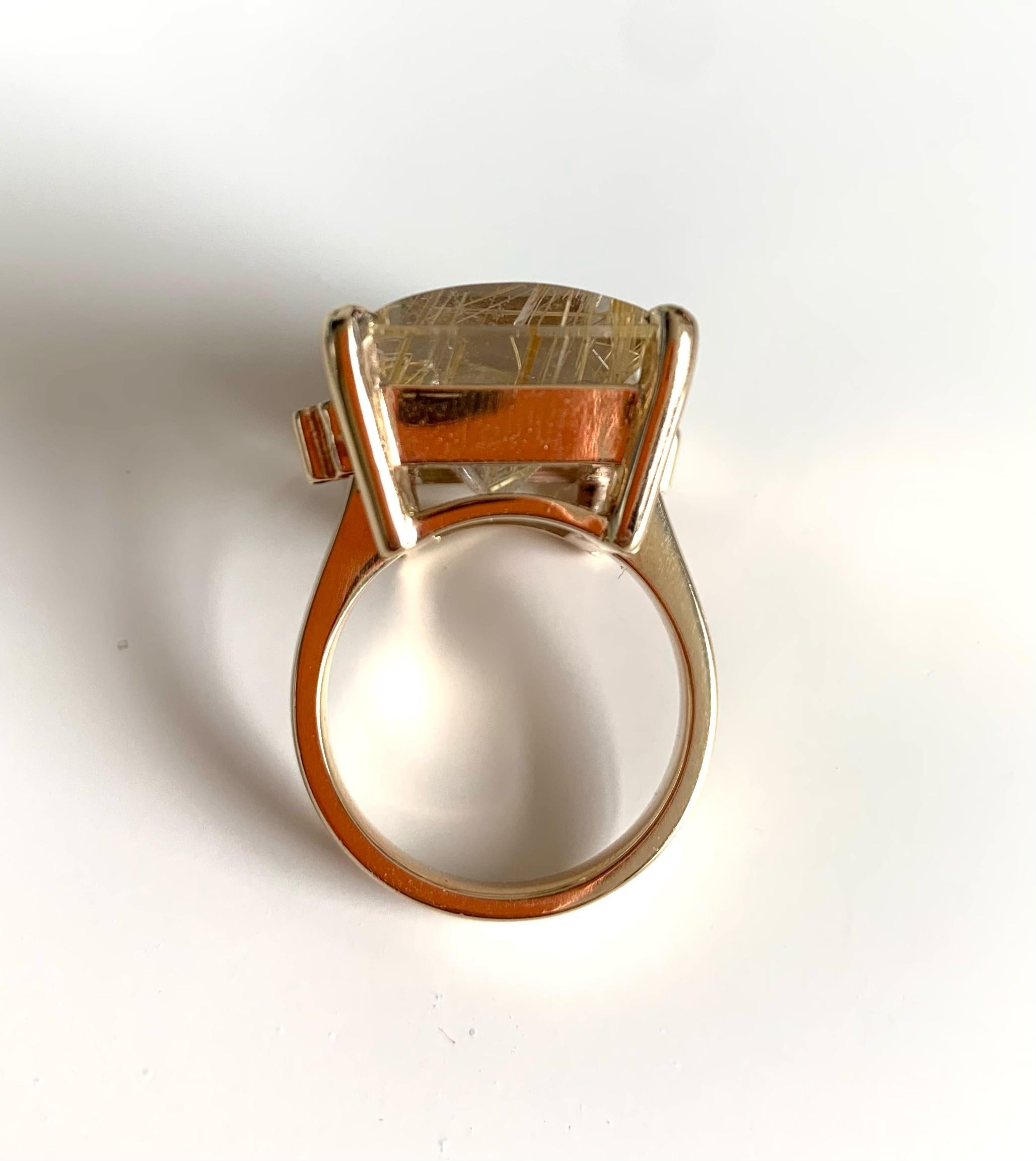 Rutile and Diamonds Yellow Gold Cocktail Ring In New Condition For Sale In London, GB