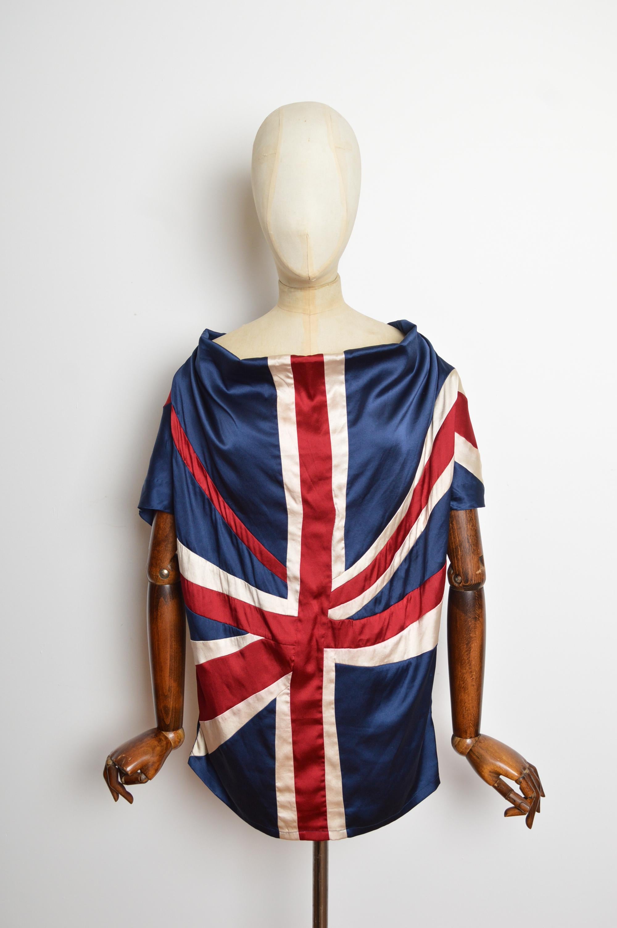 Tunica con drappeggio Union Jack England Flag di Rützou 2000 in pura seta - off shoulder In condizioni buone in vendita a Sheffield, GB