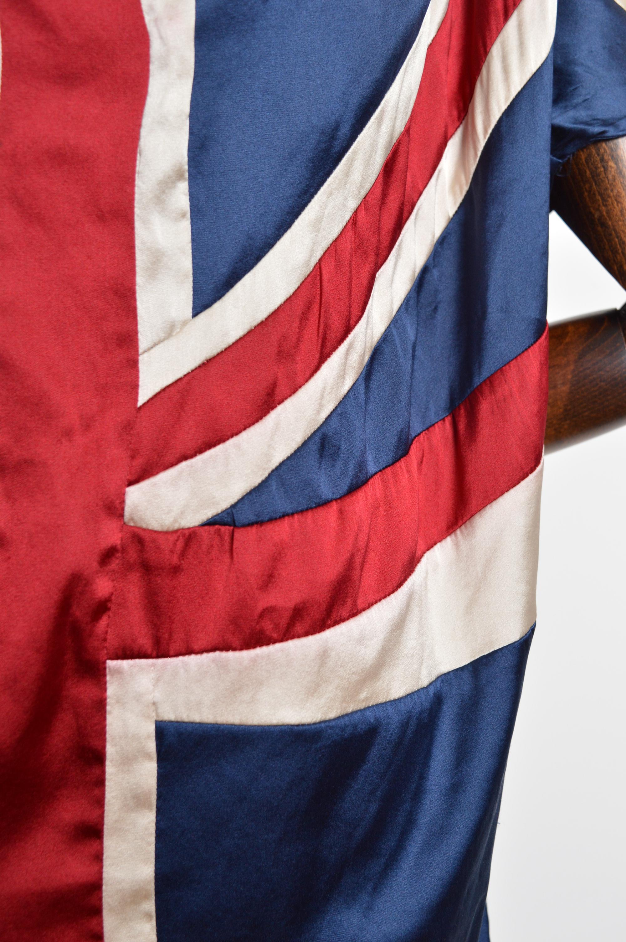 Tunica con drappeggio Union Jack England Flag di Rützou 2000 in pura seta - off shoulder in vendita 2