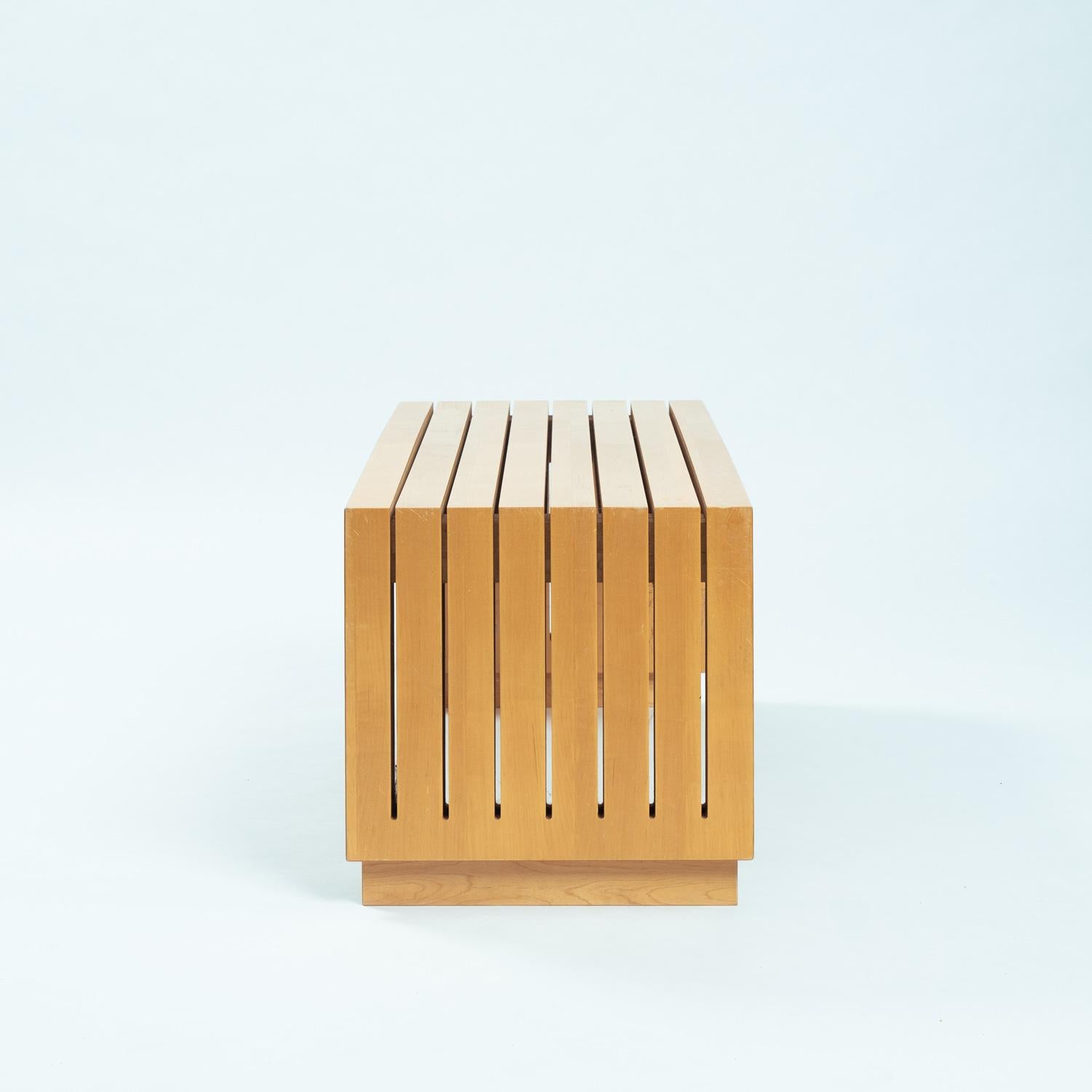 Banco de listones de madera de olmo Ruud Jan Kokke, diseño holandés años 80 Posmoderno en venta