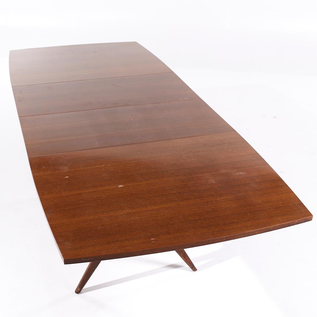 Rway Mid Century Walnut and Brass Expanding Dining Table with 2 Leaves For Sale 7