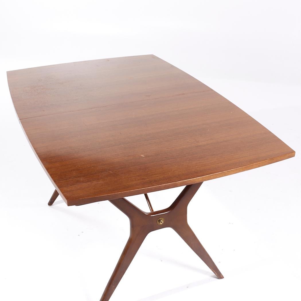Late 20th Century Rway Mid Century Walnut and Brass Expanding Dining Table with 2 Leaves For Sale