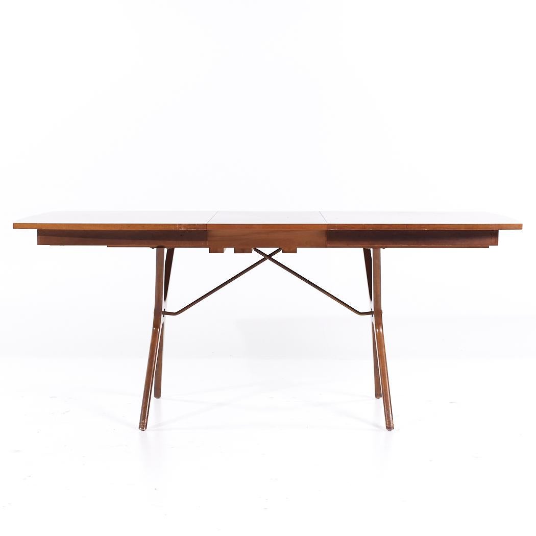 Rway Mid Century Walnut and Brass Expanding Dining Table with 2 Leaves For Sale 2