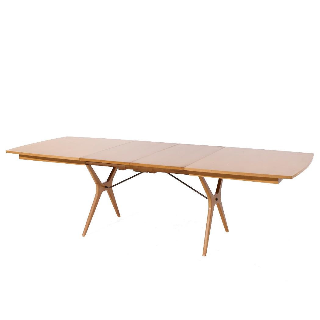 Table de salle à manger Rway du milieu du siècle dernier en noyer et laiton à rallonge avec feuilles cachées en vente 5