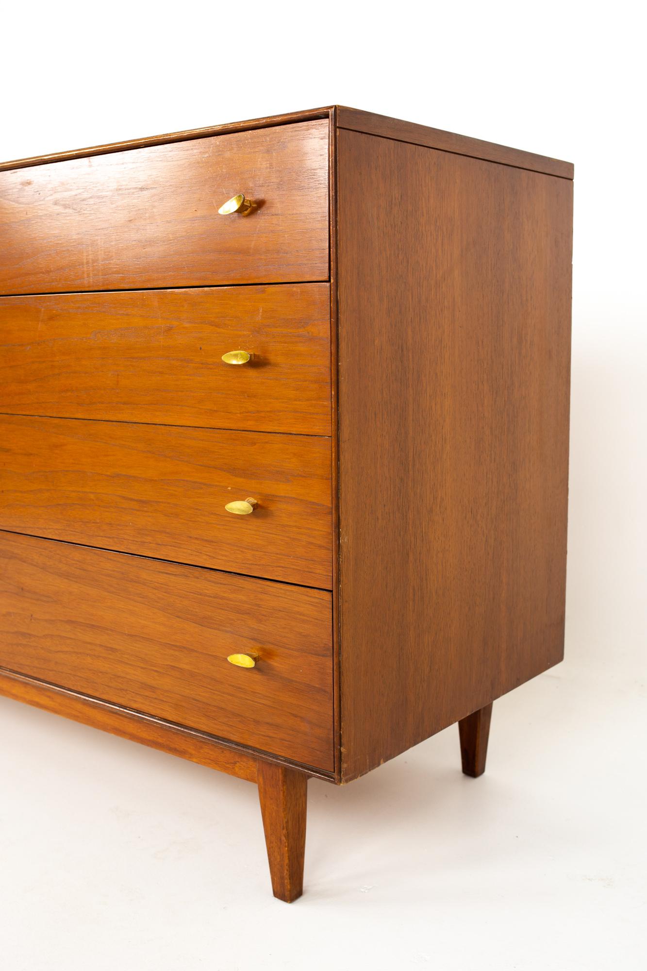 RWAY Mid Century Walnut and Brass 8-Drawer Lowboy Dresser In Good Condition In Countryside, IL