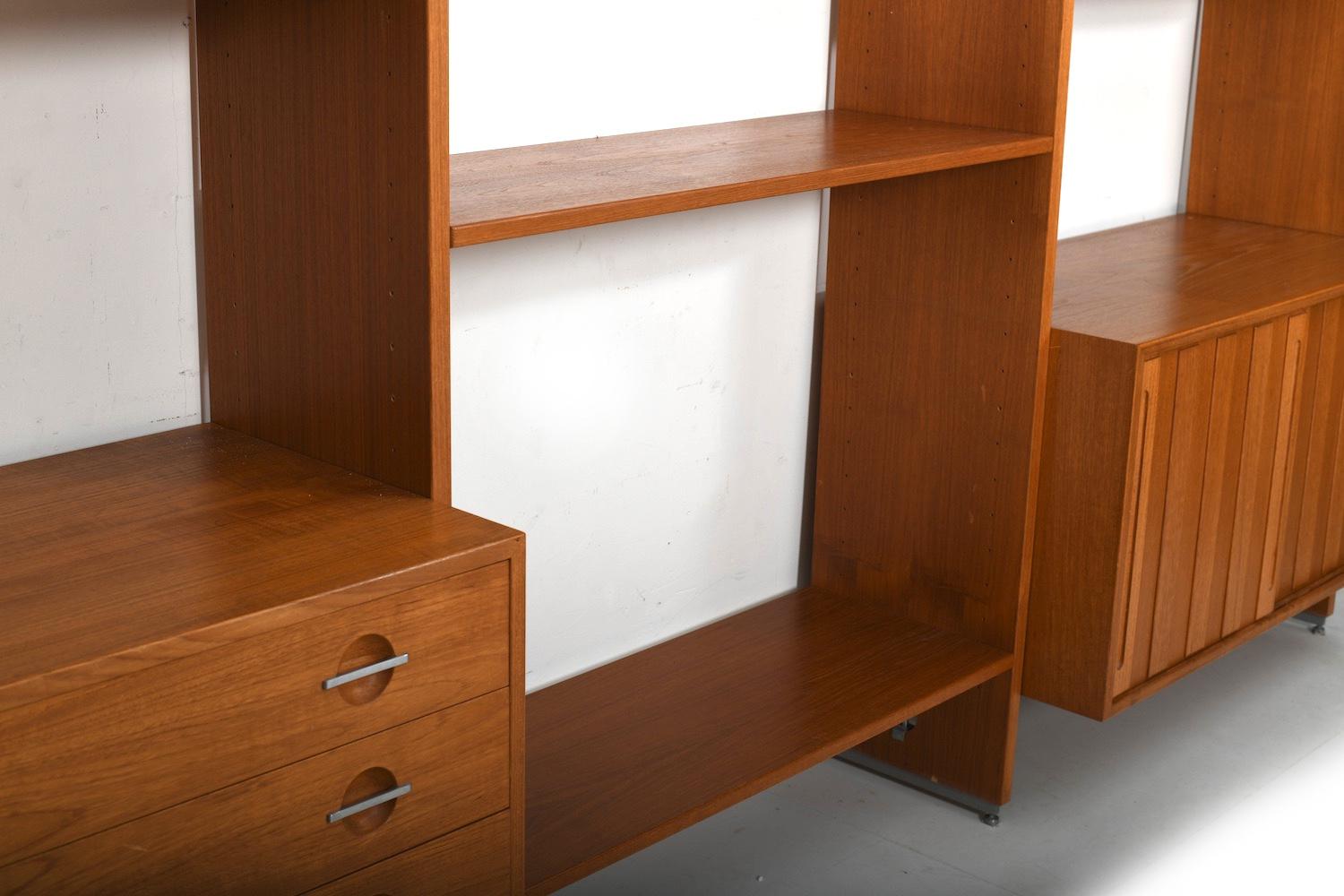 Ry-100 in Teak by Hans Wegner for Ry Møbler 1960s For Sale 5