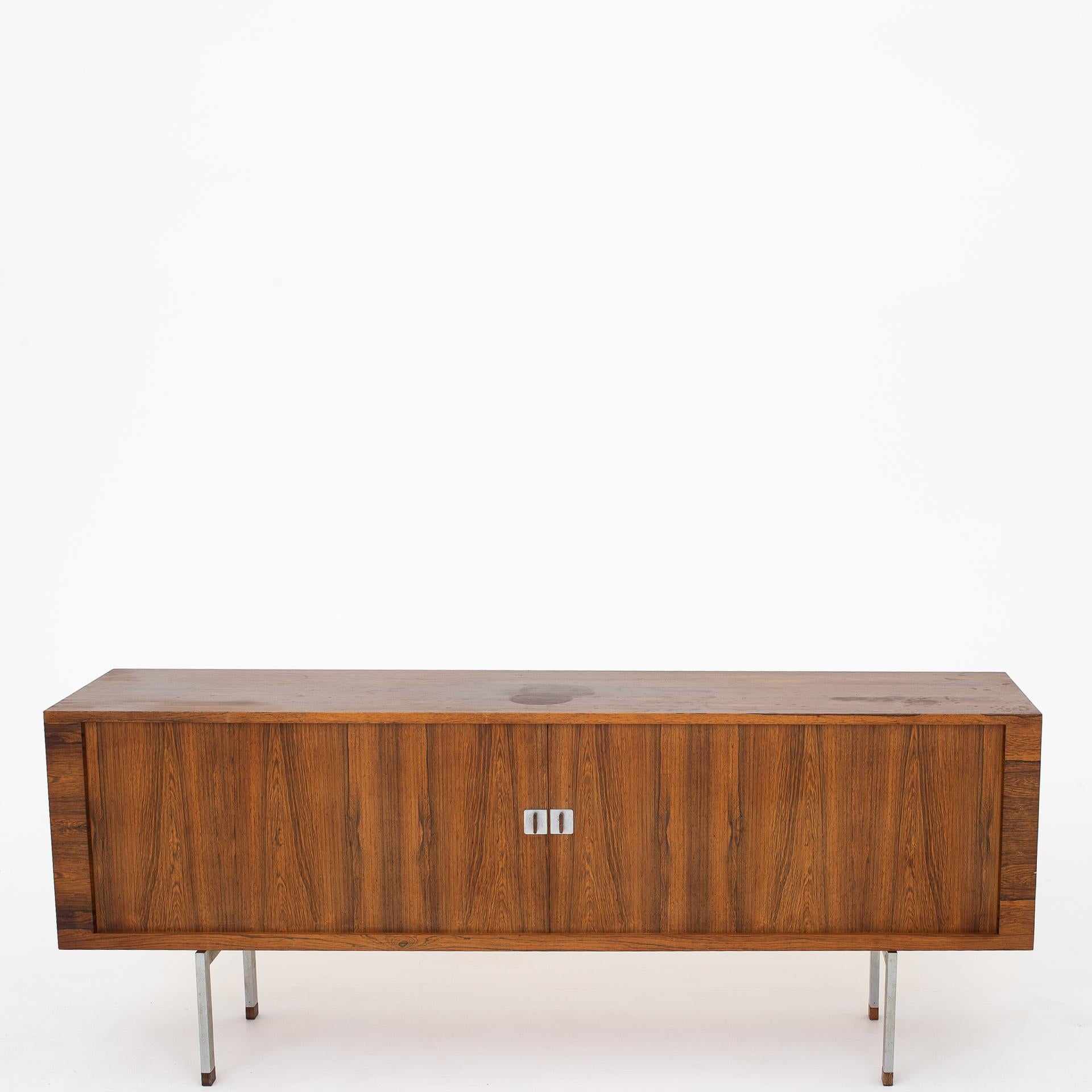 RY 25 Sideboard by Hans J. Wegner In Good Condition In Copenhagen, DK