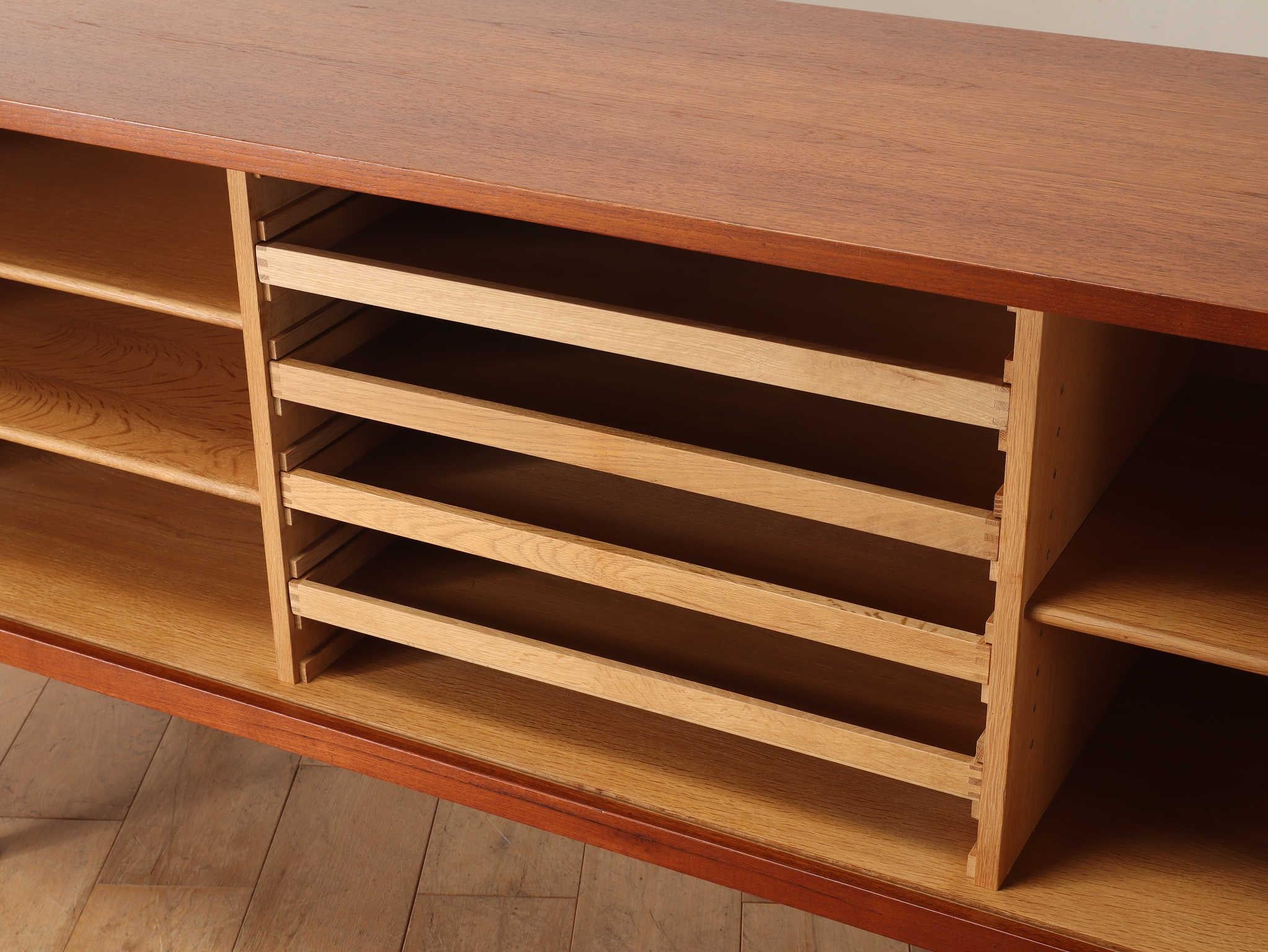 Mid-20th Century RY 25 sideboard in teak by Hans J. Wegner