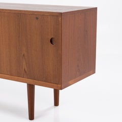 Anrichte RY 26 von Hans J. Wegner