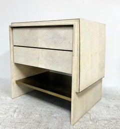 Comodino R & Y Augousti in zigrino crema e bronzo