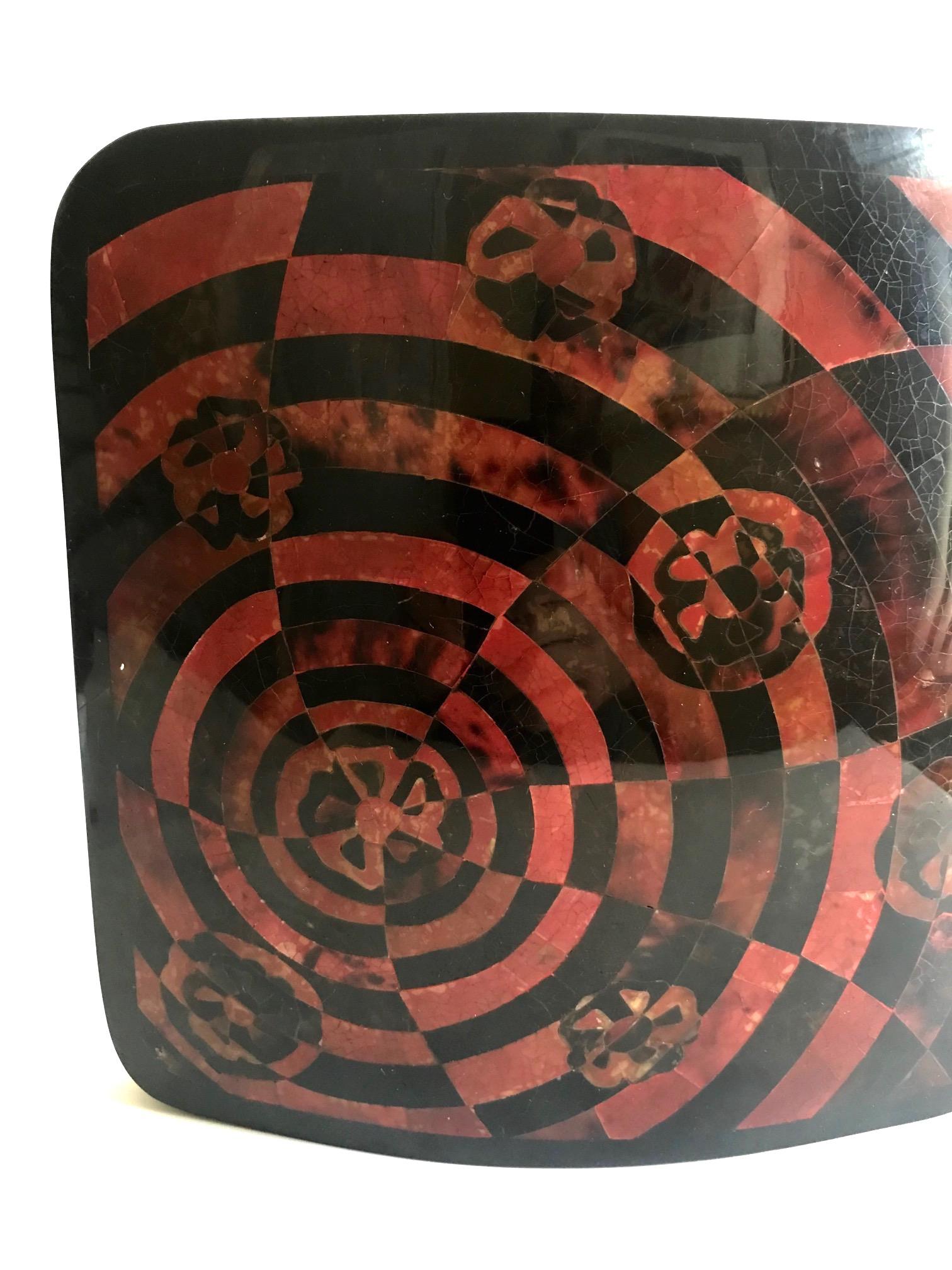 R&Y Augousti Geometric Pen-Shell Vase with Mosaic Inlays In Excellent Condition In Fort Lauderdale, FL