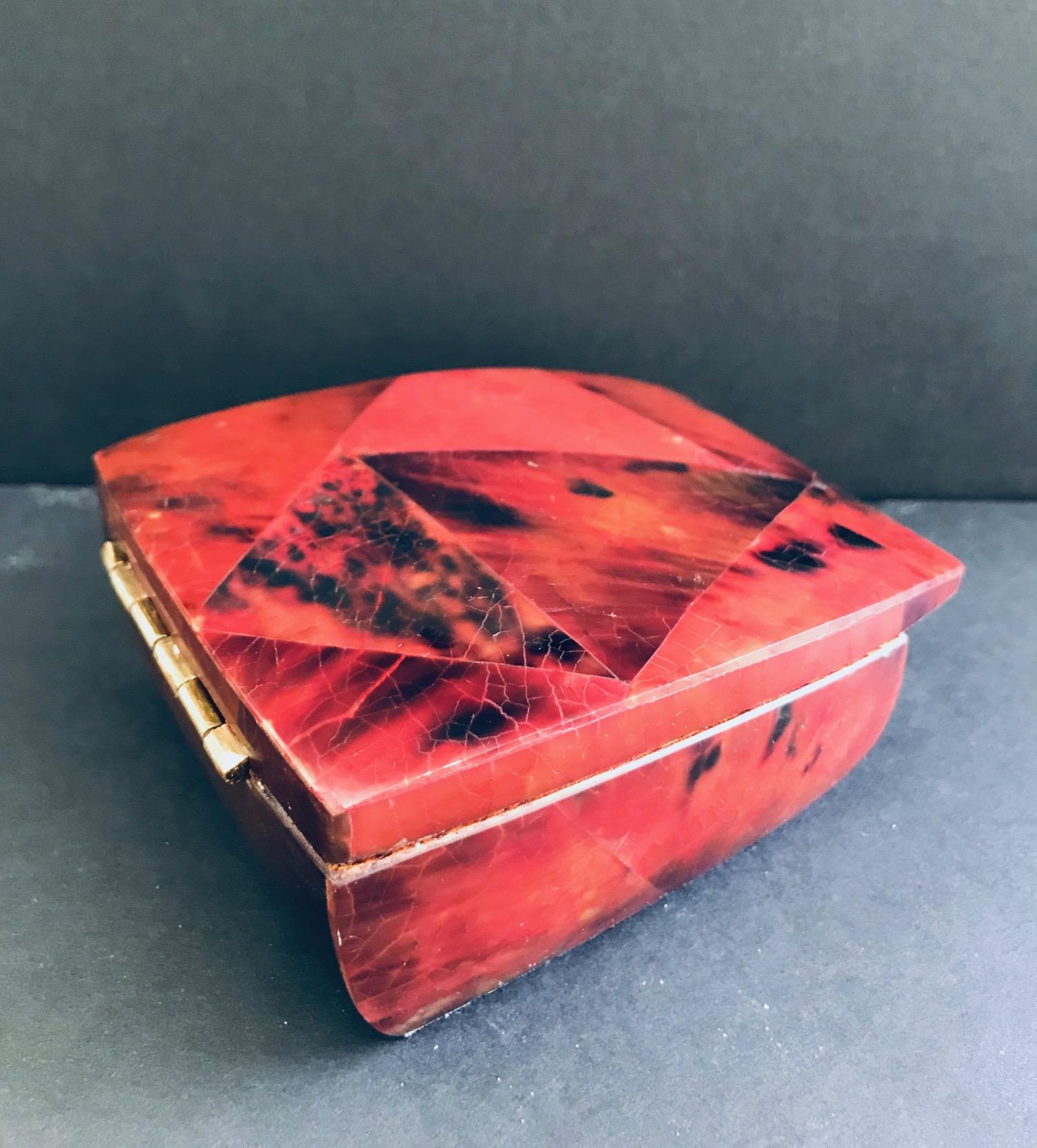 R&Y Augousti Mosaic Trinket Box in Exotic Red Pen-Shell 2
