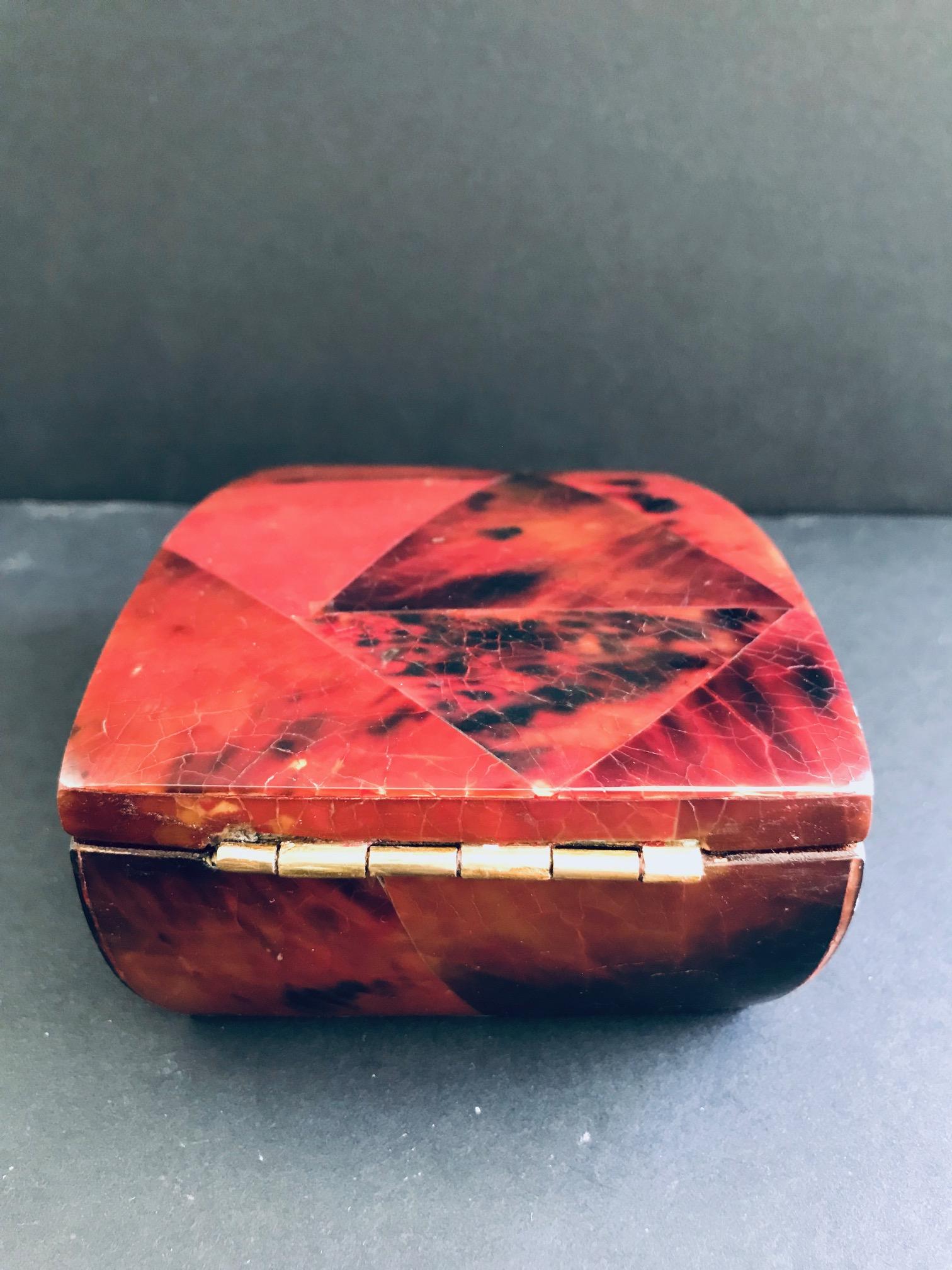 R&Y Augousti Mosaic Trinket Box in Exotic Red Pen-Shell 3