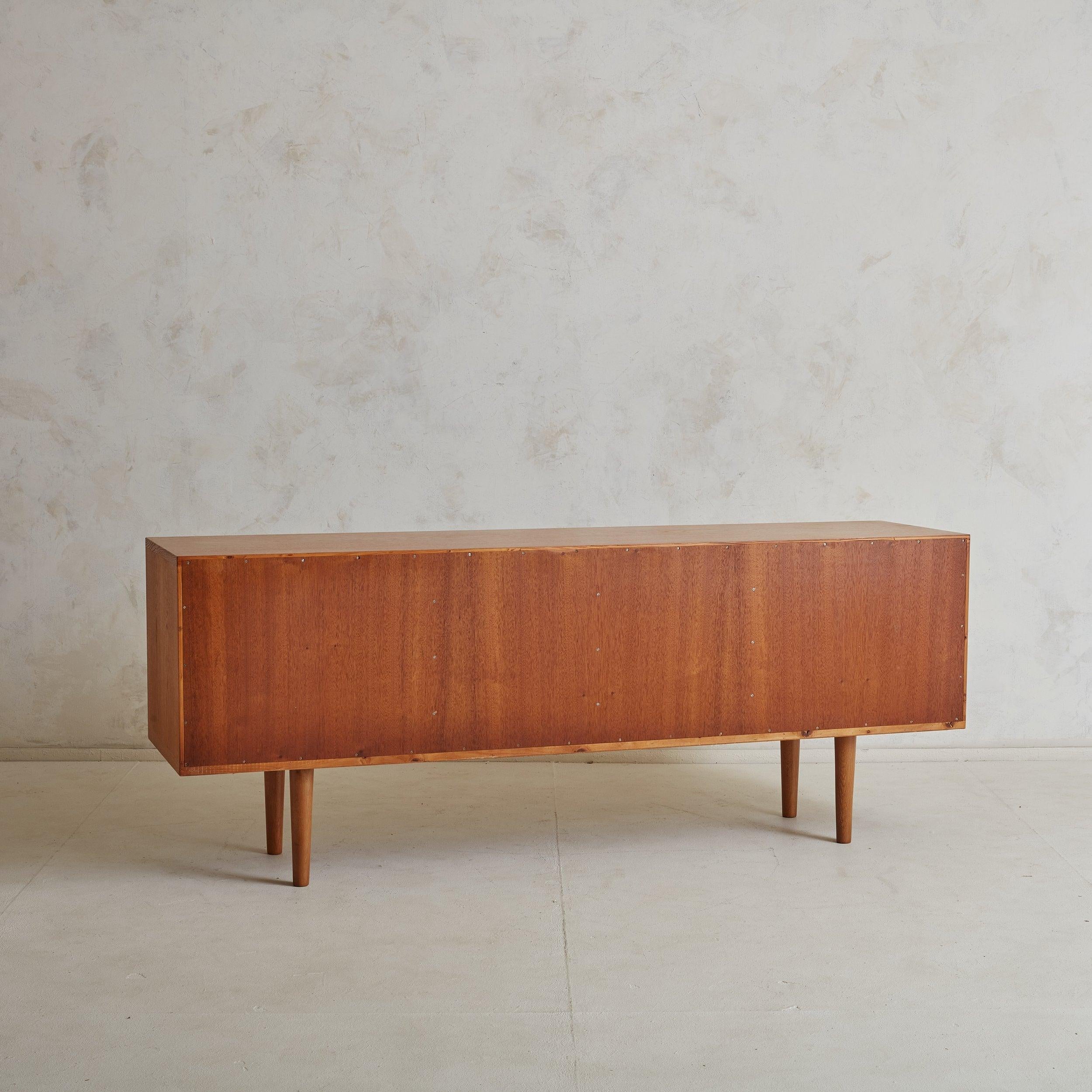 Danish RY26' Ash Wood Sideboard by Hans J. Wegner for Ry Møbler, Denmark 1950s For Sale