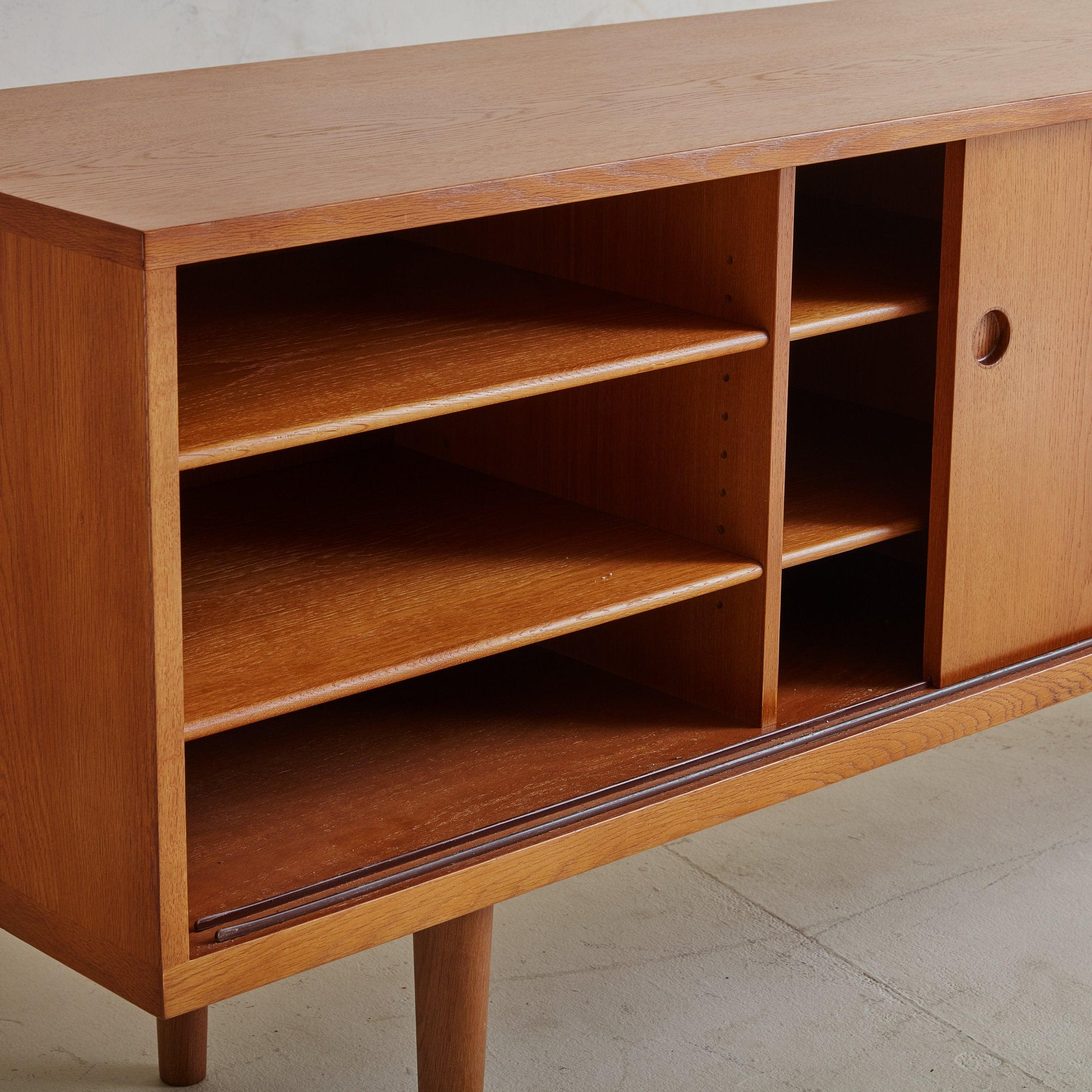 RY26' Ash Wood Sideboard by Hans J. Wegner for Ry Møbler, Denmark 1950s For Sale 1