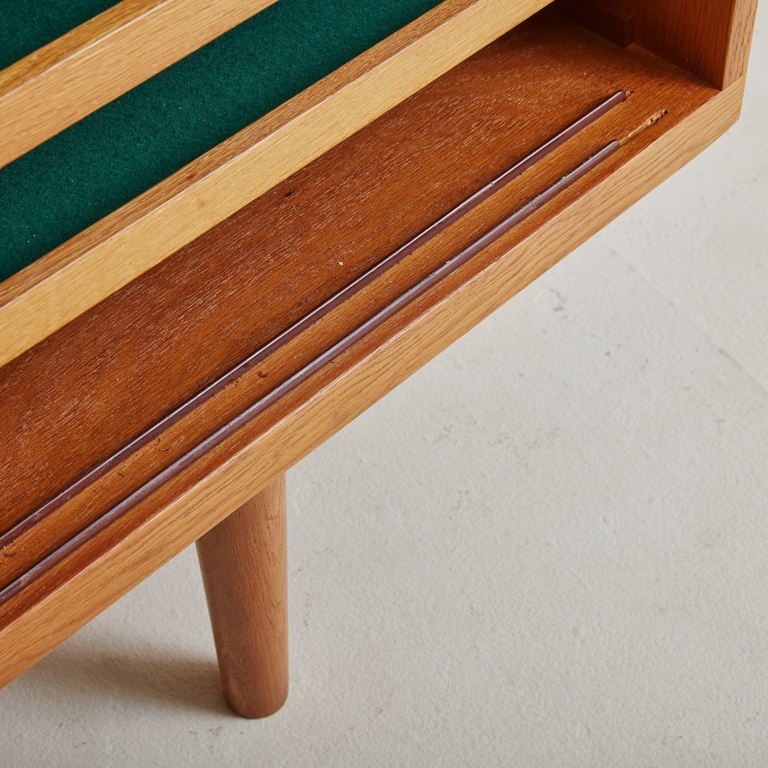 RY26' Ash Wood Sideboard by Hans J. Wegner for Ry Møbler, Denmark 1950s For Sale 3