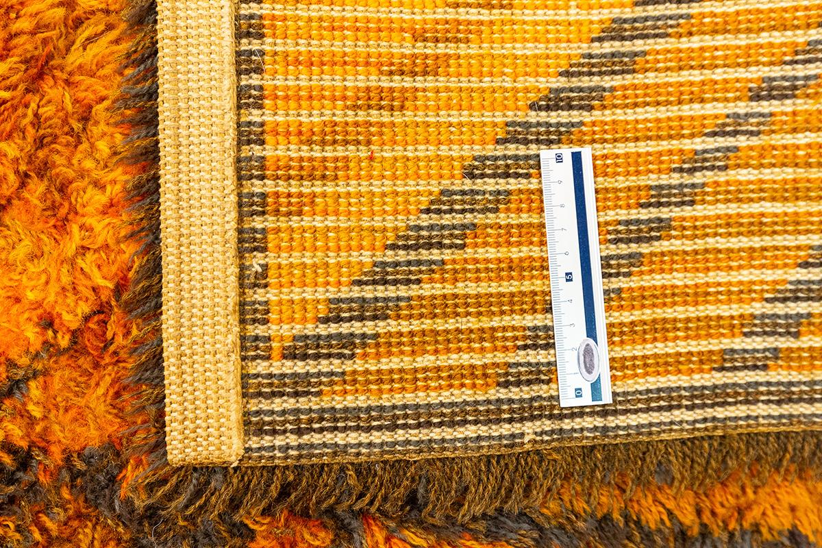 XX secolo Tappeto Rya Marrone dorato in vendita