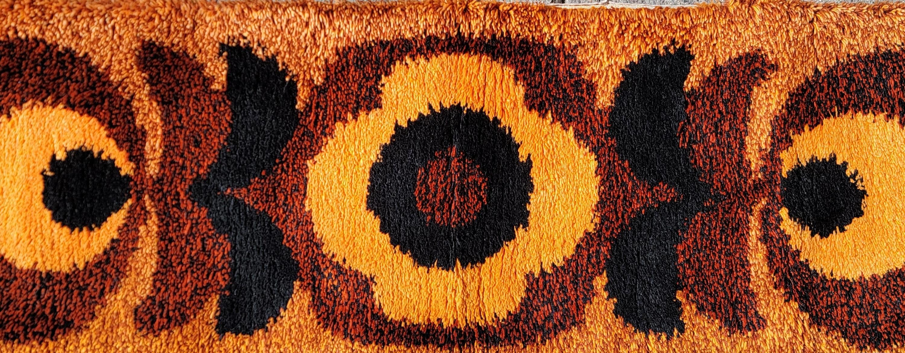 Rya Shag Rug Runner Burnt Orange 1970's In Good Condition For Sale In Fulton, CA
