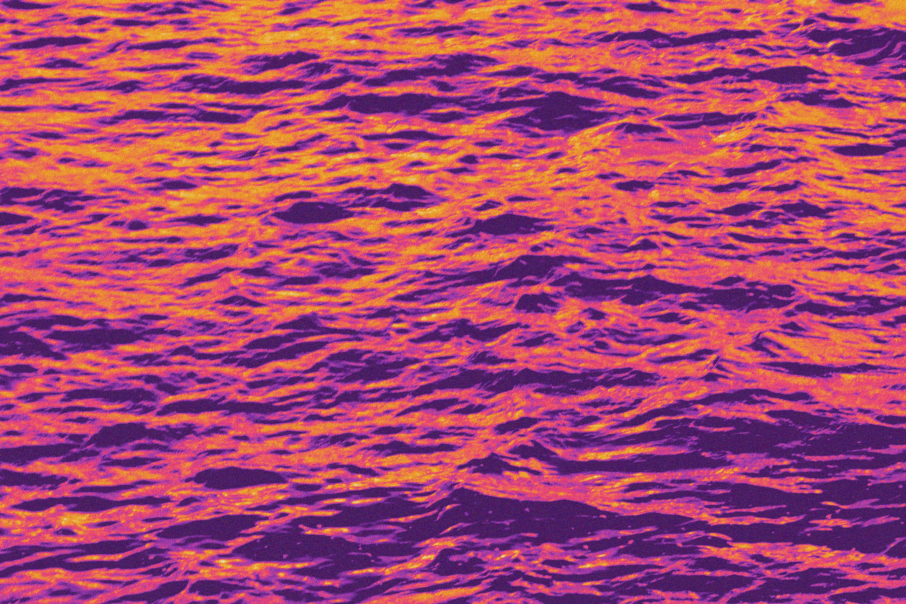 Verbranntes Meereswasser, abstraktes Diptychon, goldgelb-rosa, mediterrane Meereslandschaft im Angebot 4