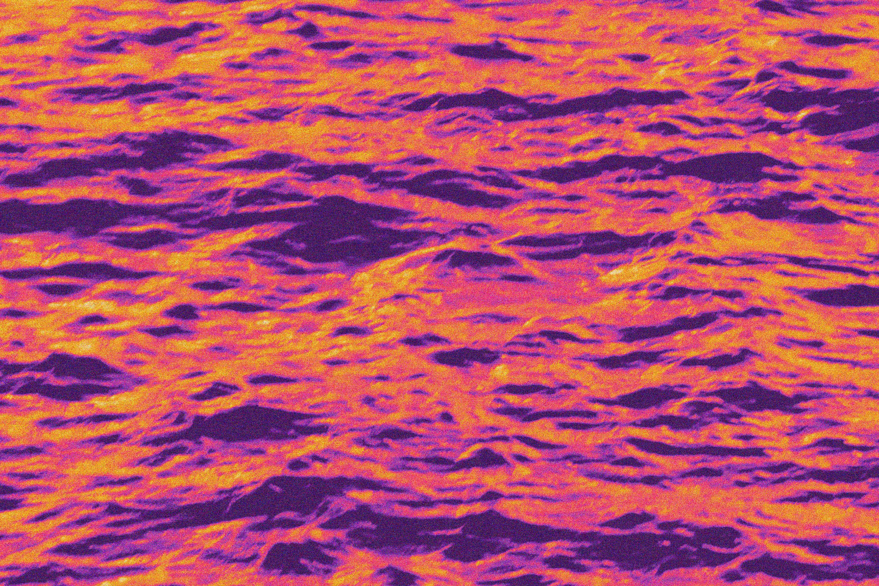 Verbranntes Meereswasser, abstraktes Diptychon, goldgelb-rosa, mediterrane Meereslandschaft im Angebot 5