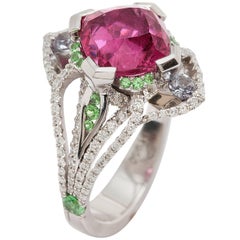 Ryan Roberts, Platinum and Rubellite Tourmaline Ring Ryan Roberts, Platinum and Rubellite Tourmaline Ring