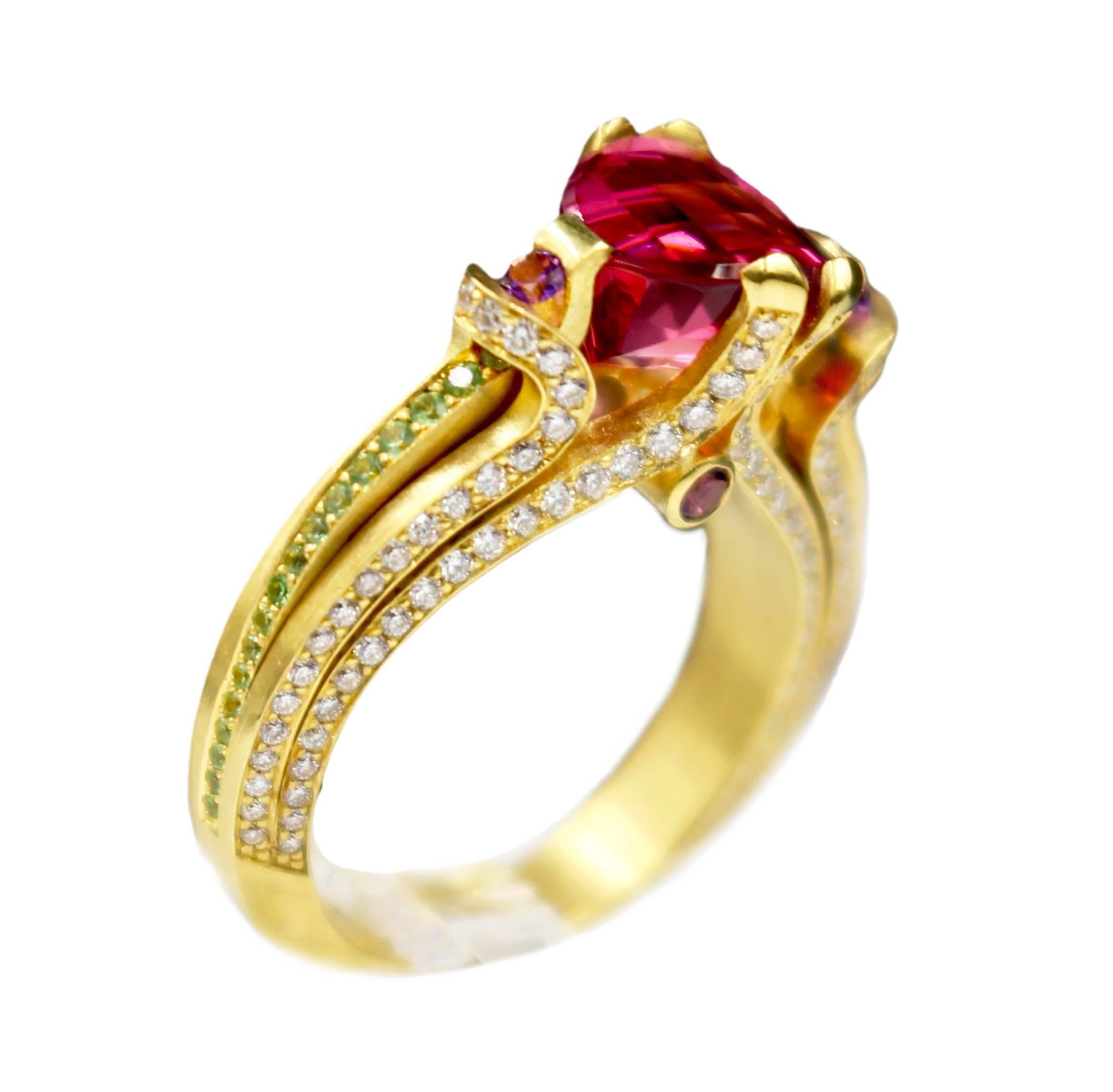 Women's or Men's Ryan Roberts, Rubellite Tourmaline Ring, 18 Karat Gold, Diamond For Sale