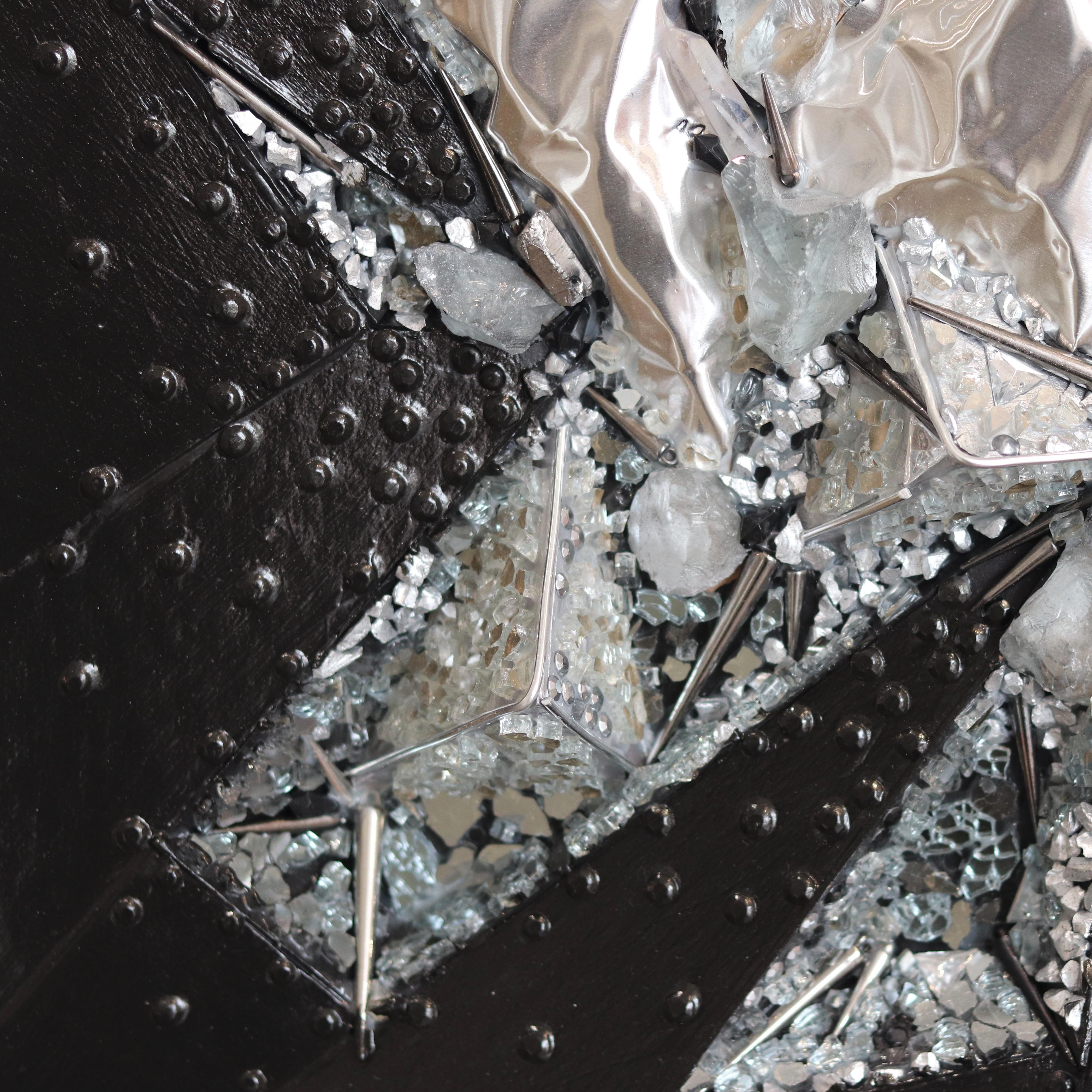 On the Rocks - Luxueuse œuvre d'art métallique tactile sculpturale noire et argentée en vente 2