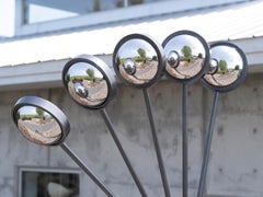 Miroir miroir abstrait géométrique, sculpture d'extérieur en acier peint en poudre