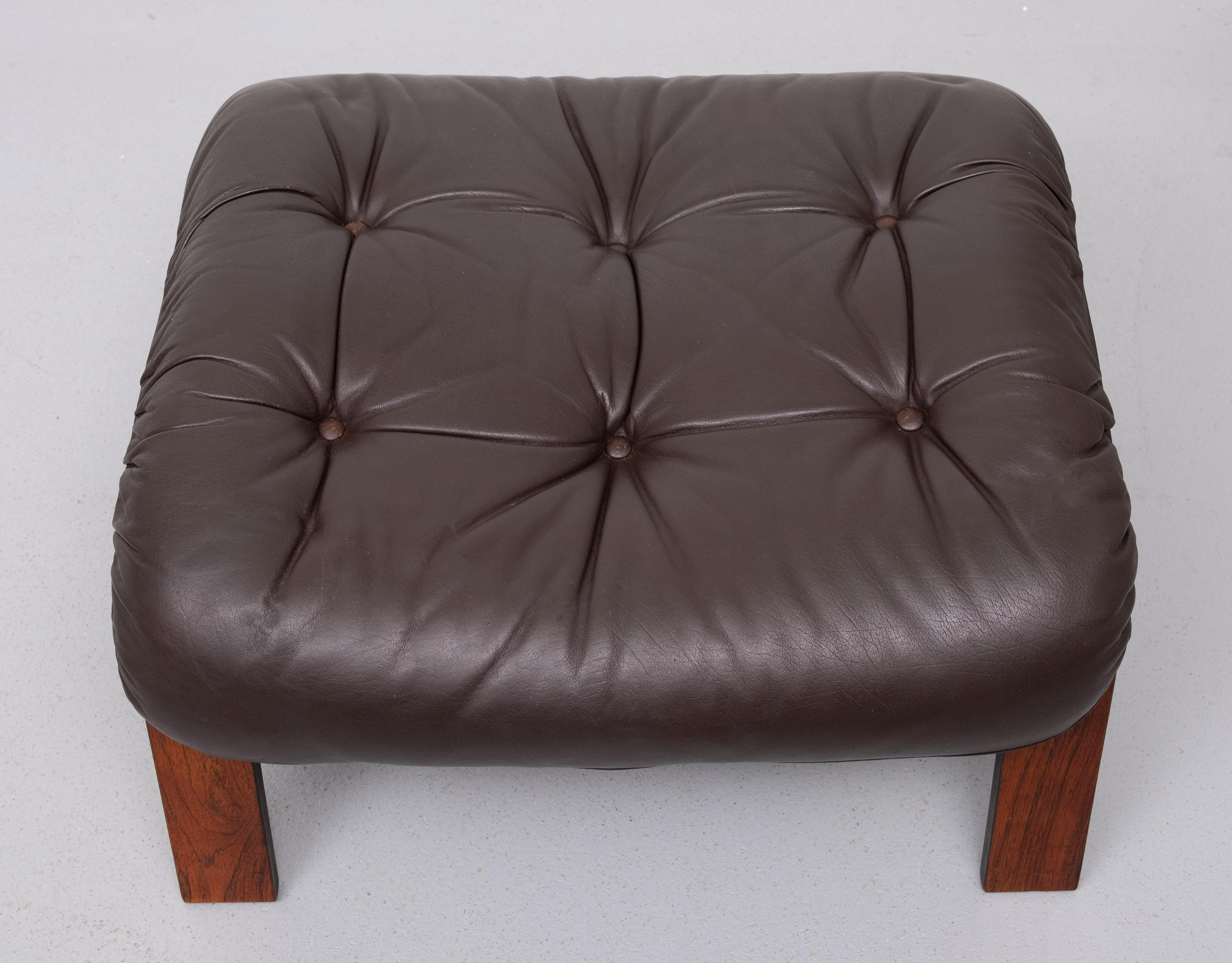 Cuir Rybo Rykken  Pouf en cuir, Norvège, années 1970 en vente